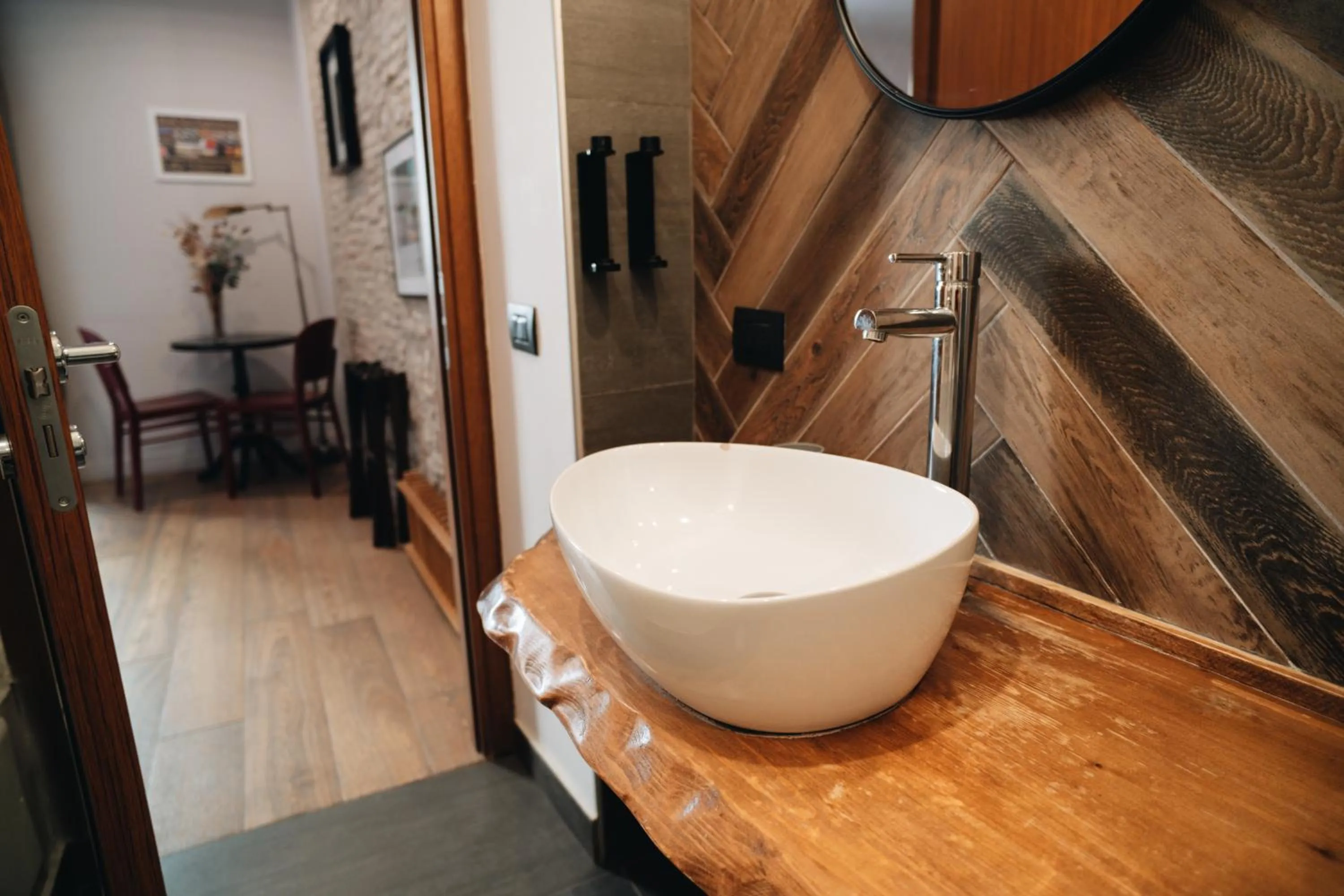 DownTown Boutique House - CA Domus Collection