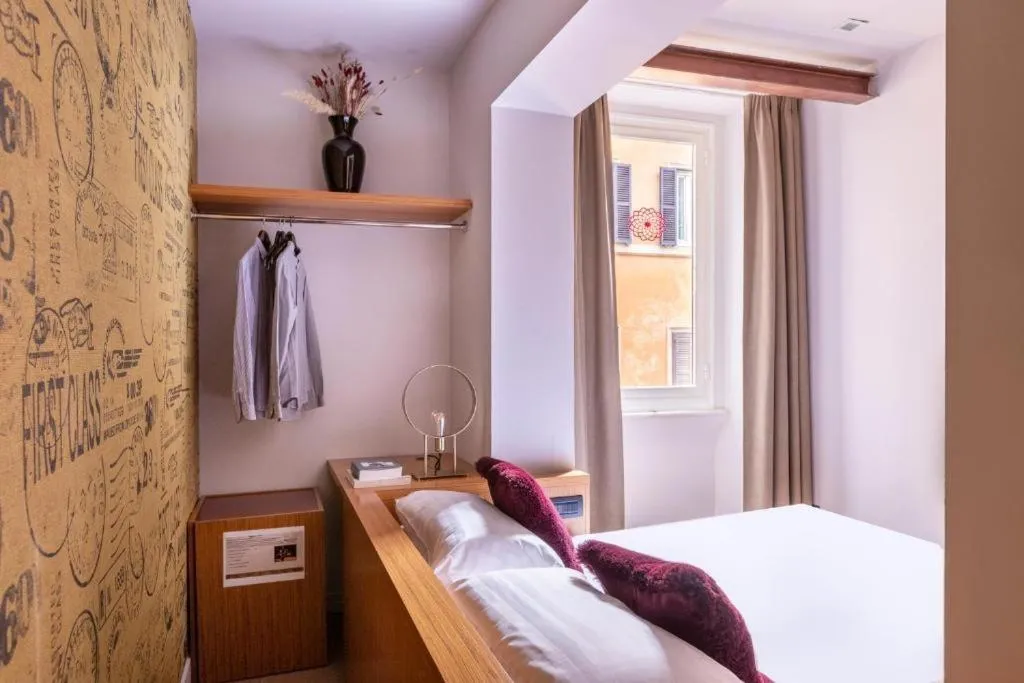 Bed in DownTown Boutique House - CA Domus Collection