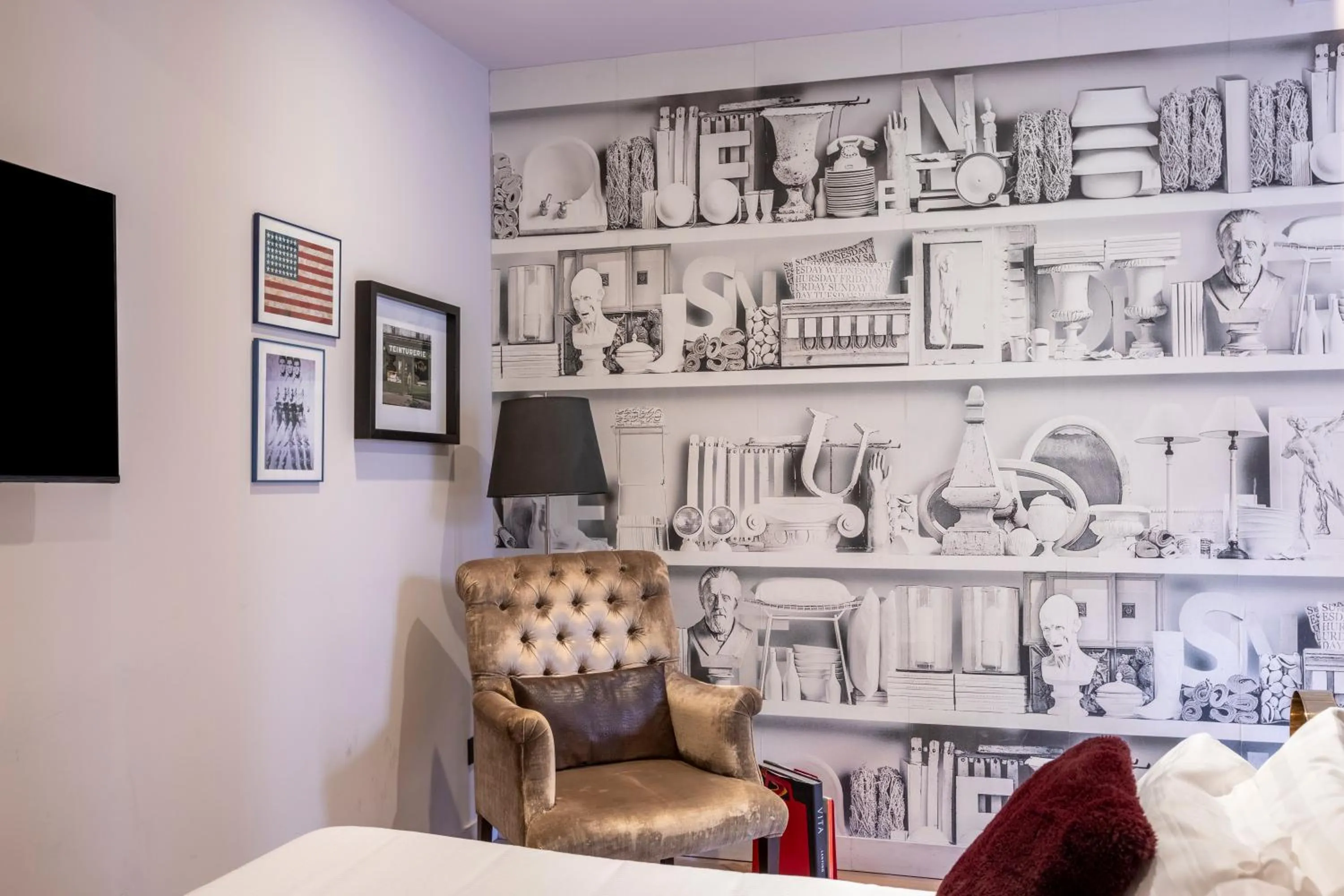 Decorative detail in DownTown Boutique House - CA Domus Collection