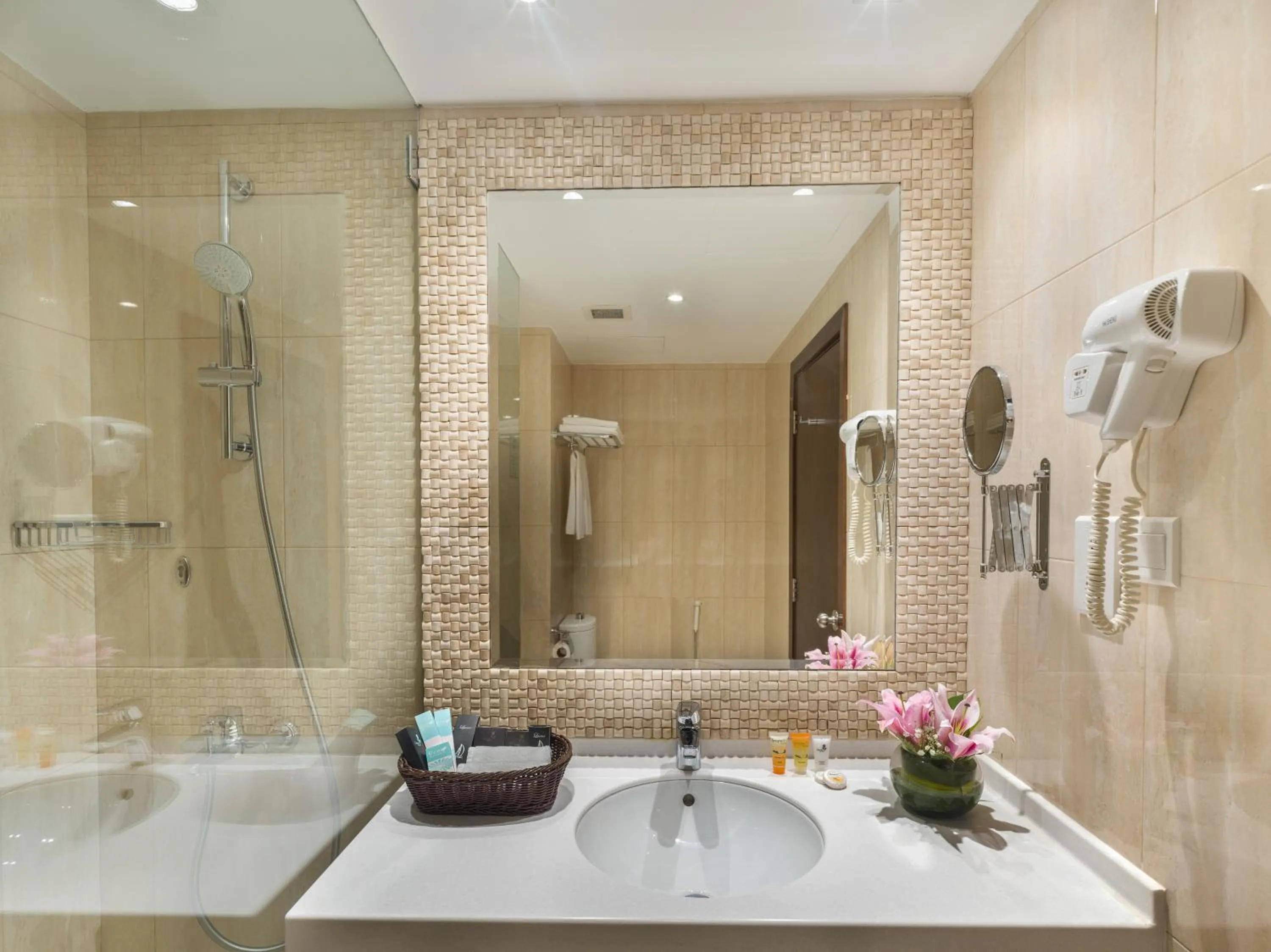 Bathroom in Al Falaj Hotel