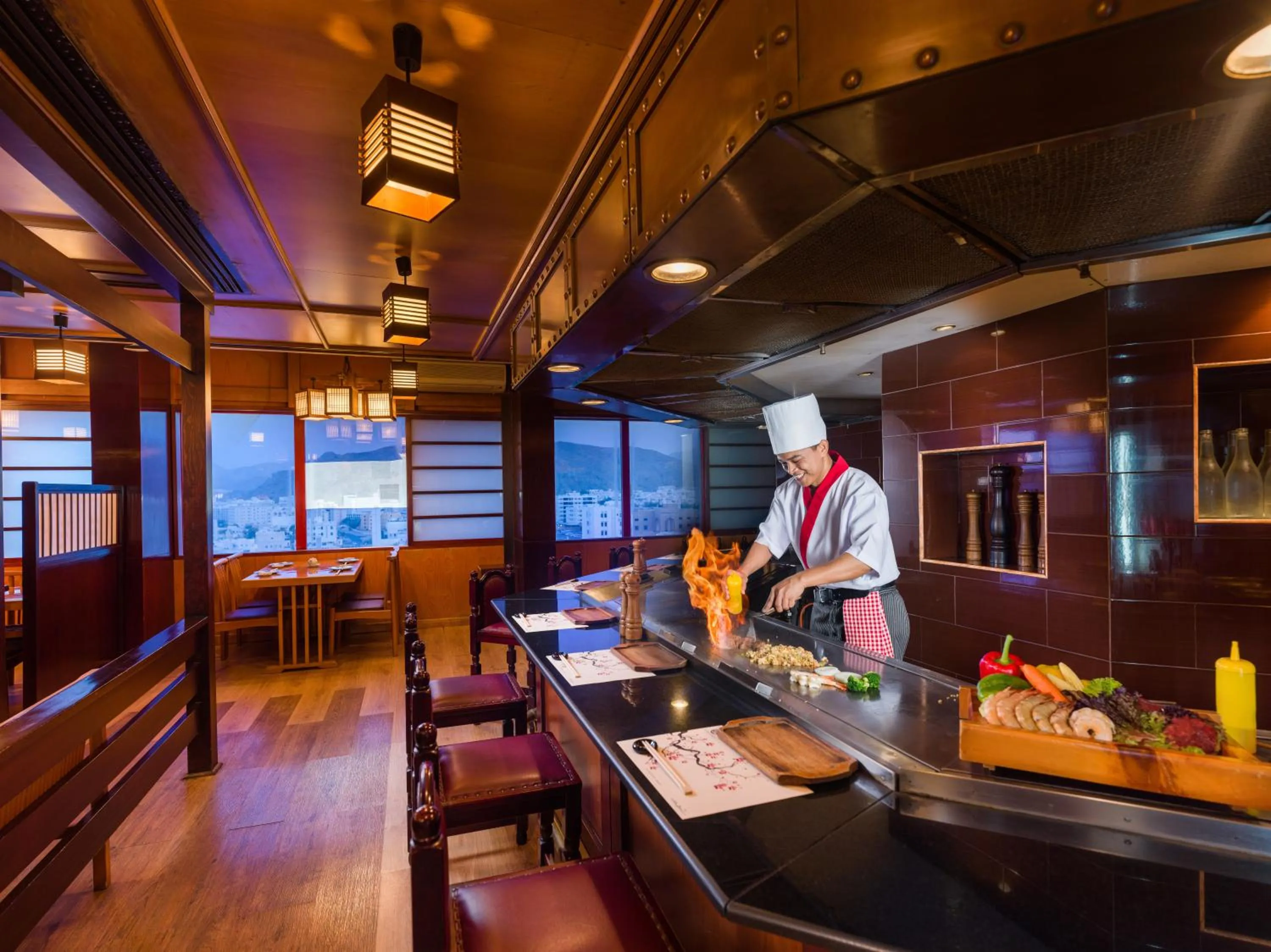 Restaurant/places to eat in Al Falaj Hotel