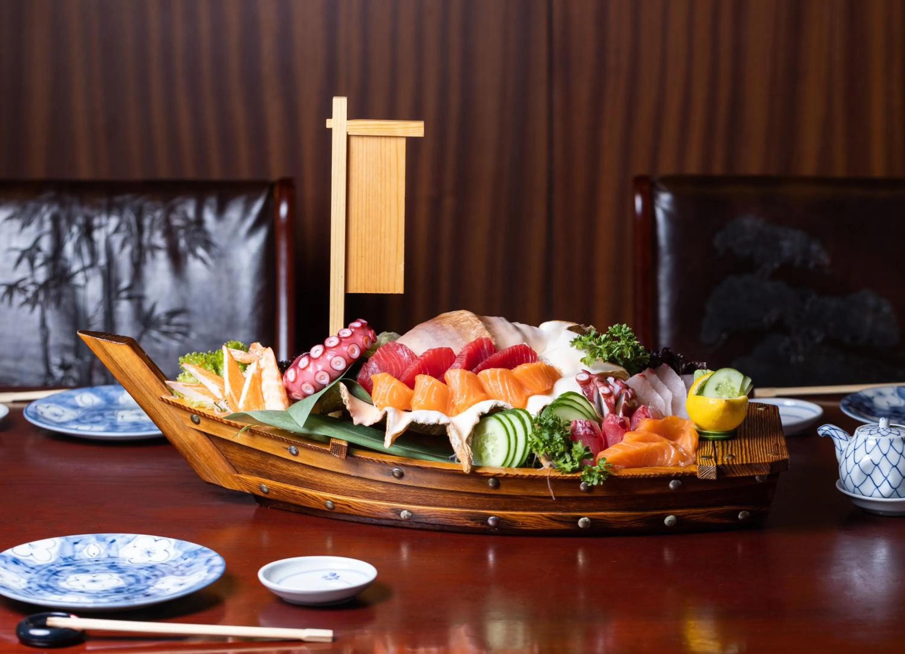 Food and drinks in Al Falaj Hotel