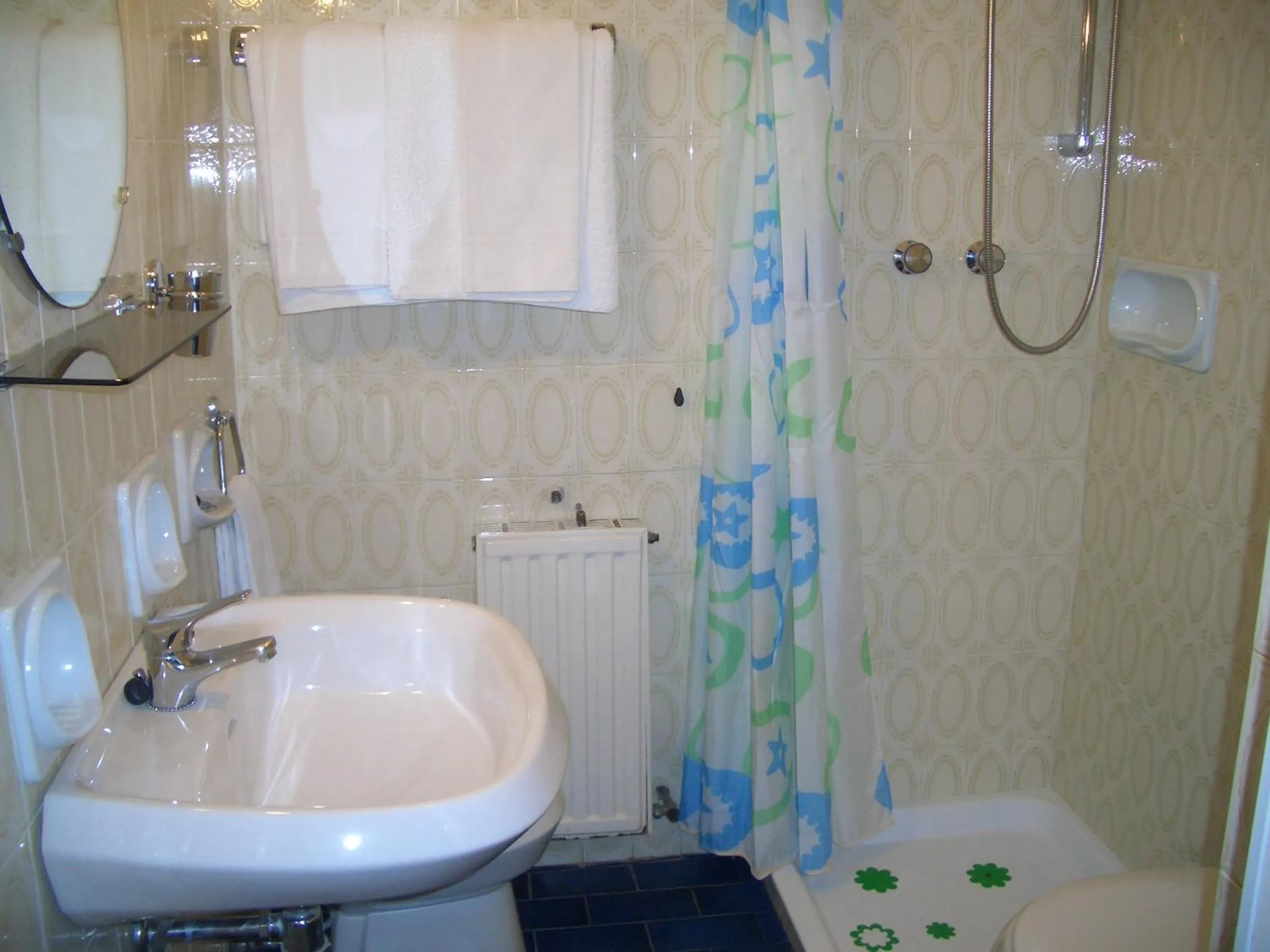 Bathroom in King Hotel