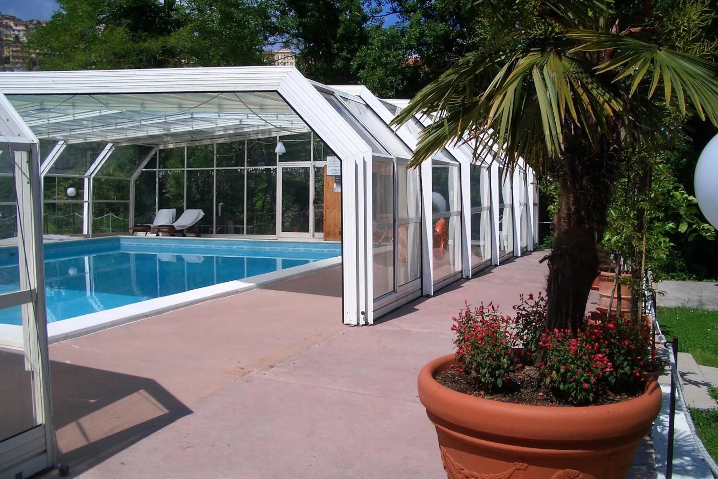 Swimming pool in King Hotel