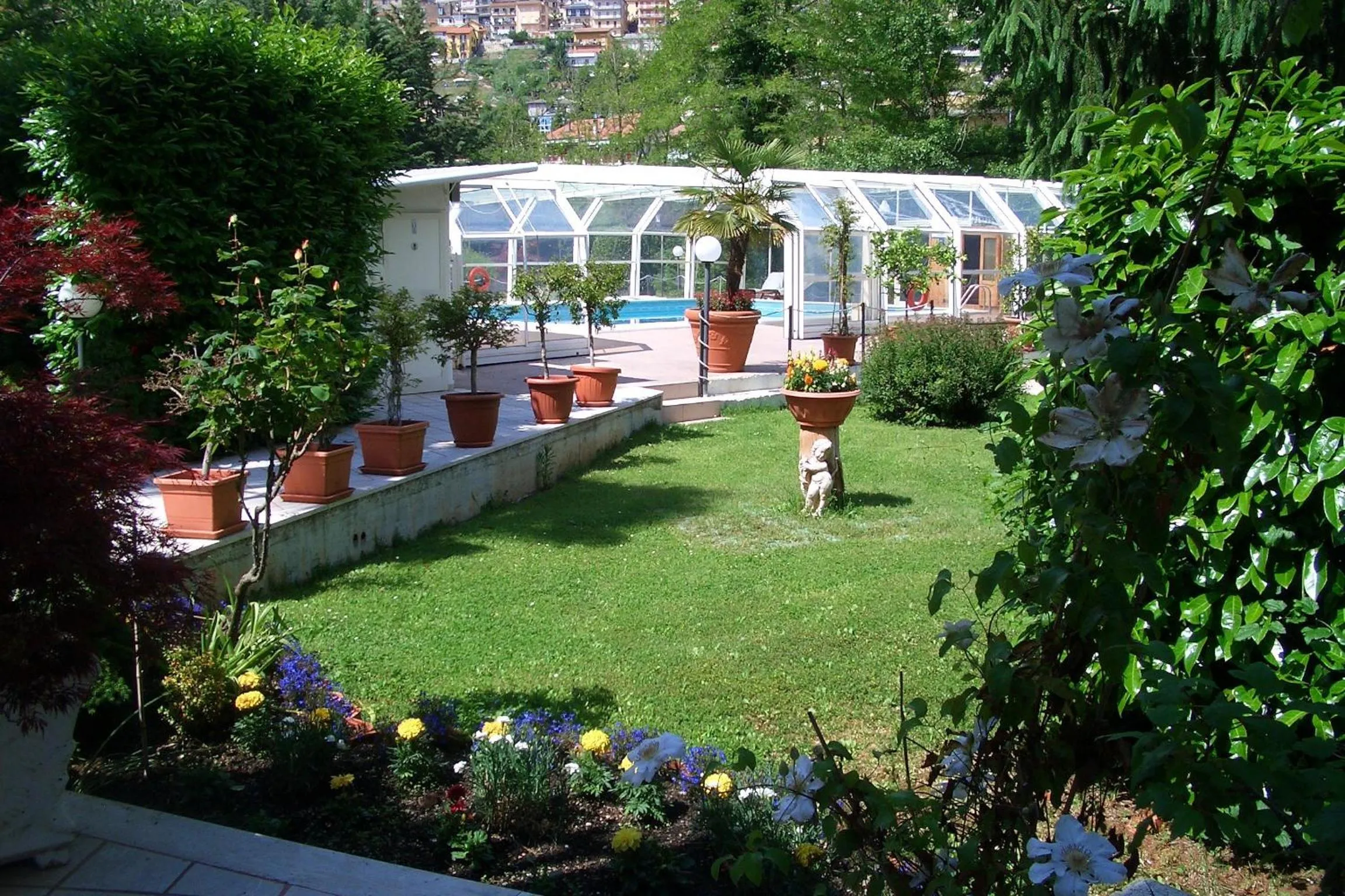 Garden in King Hotel