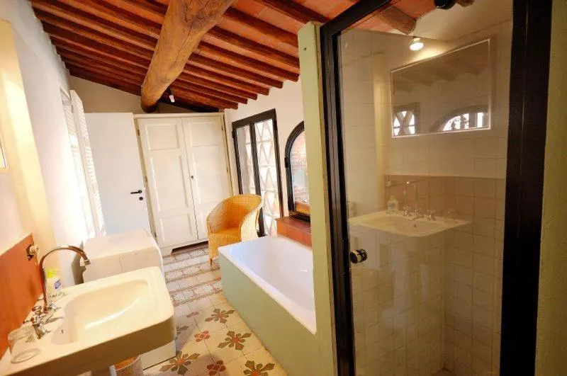 Bathroom in Fattoria di Fubbiano