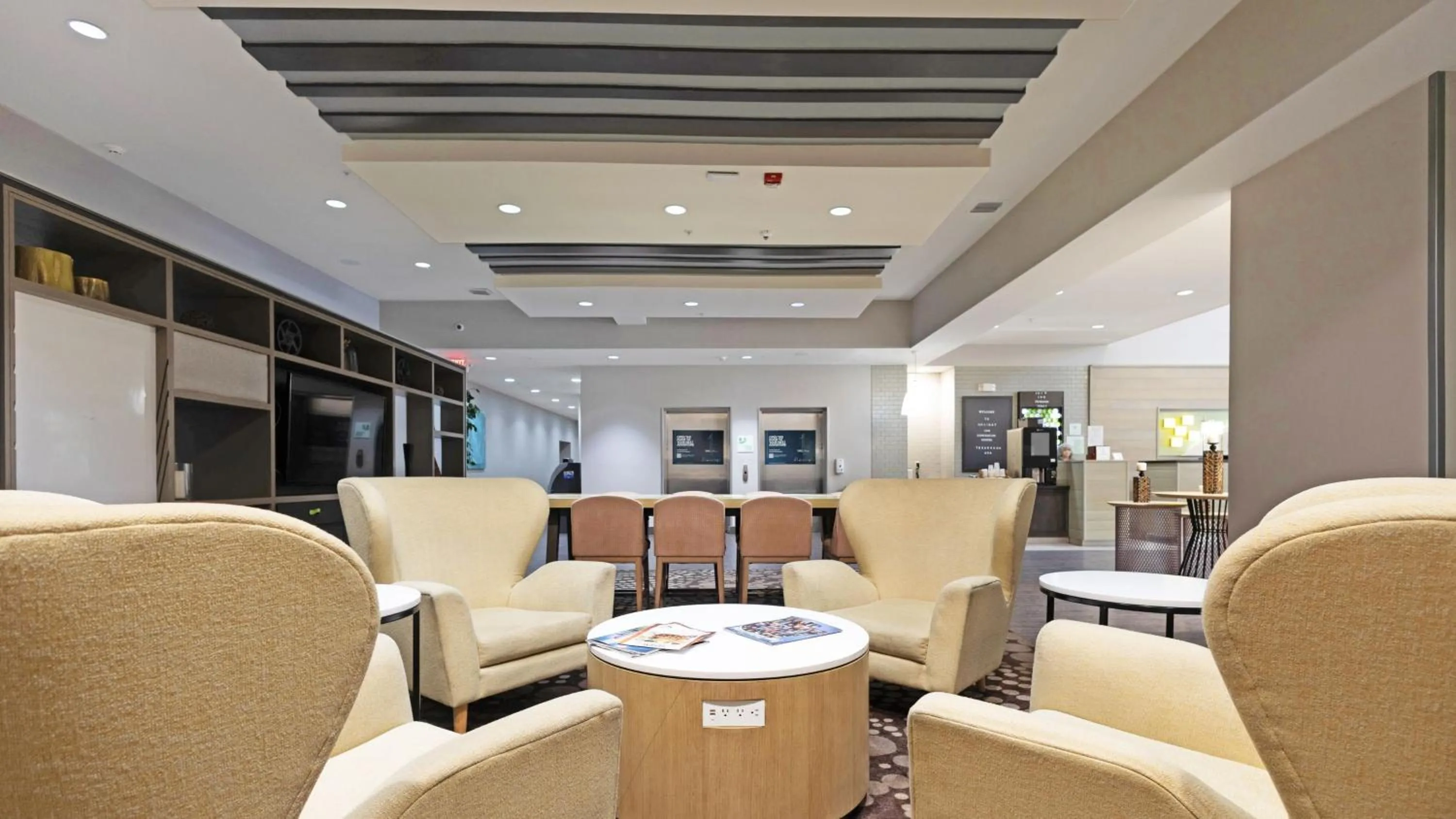 Property building in Holiday Inn Texarkana Arkansas Convention Center by IHG