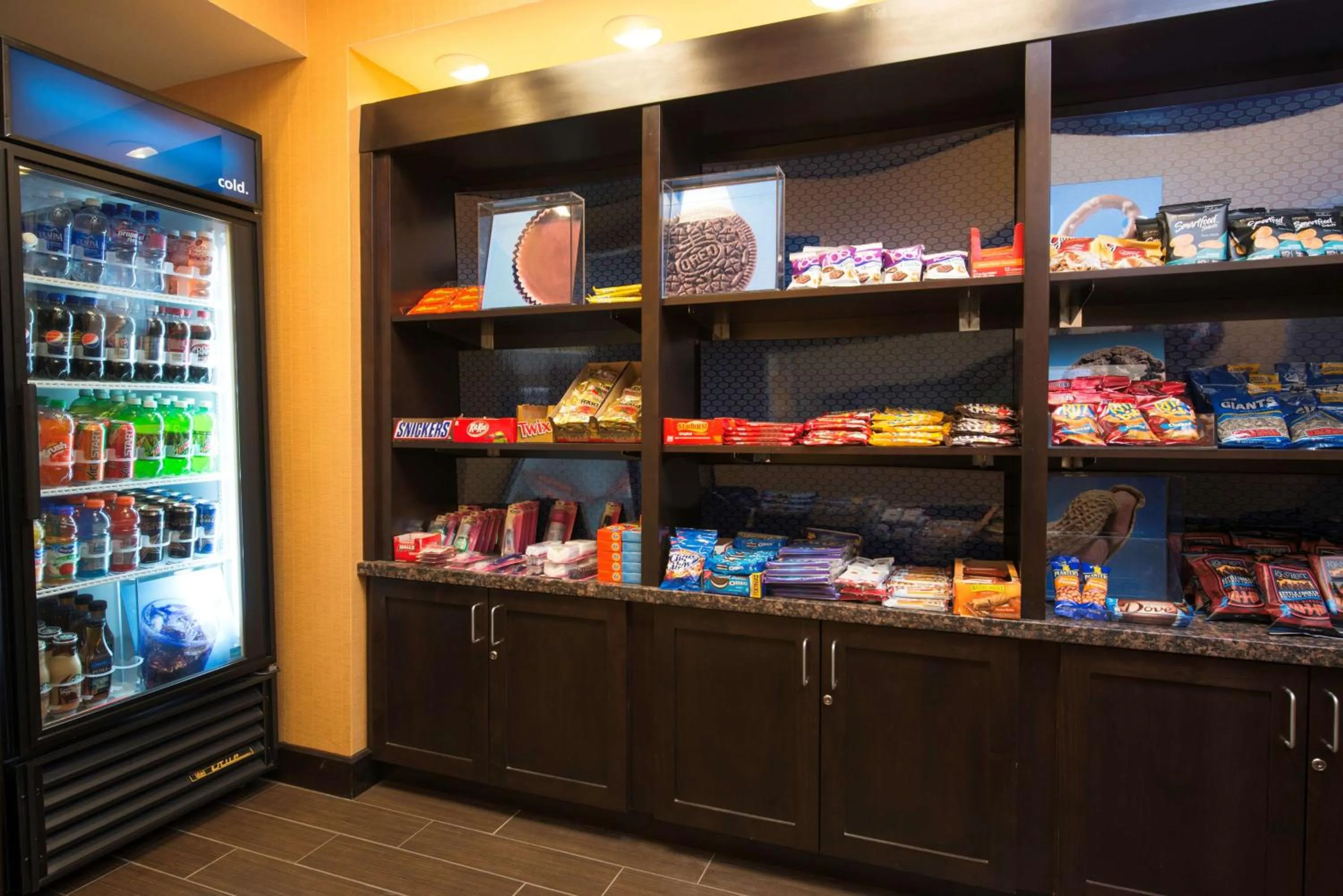 Restaurant/places to eat in Hampton Inn & Suites Bismarck Northwest