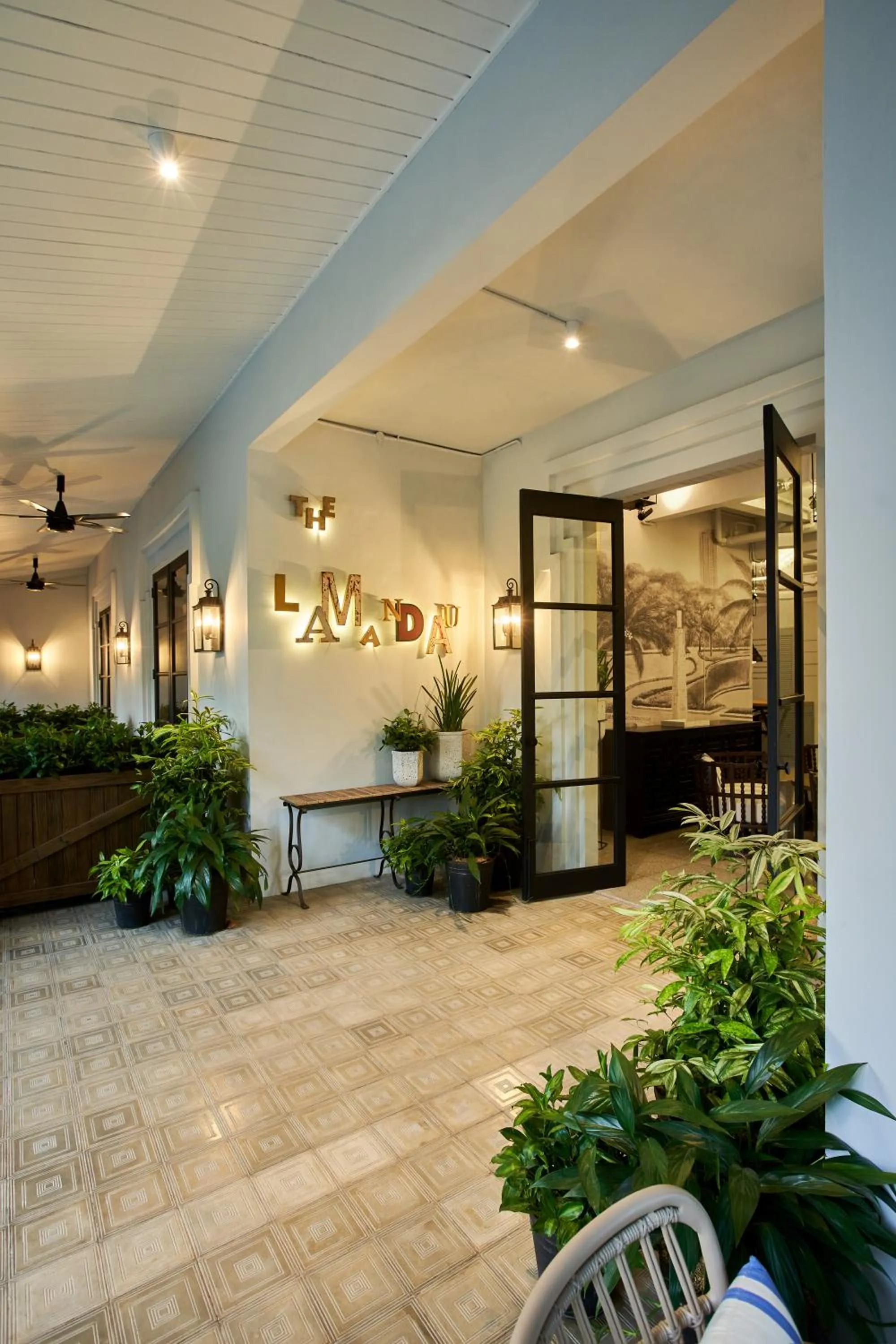 Facade/entrance in Lamandau House