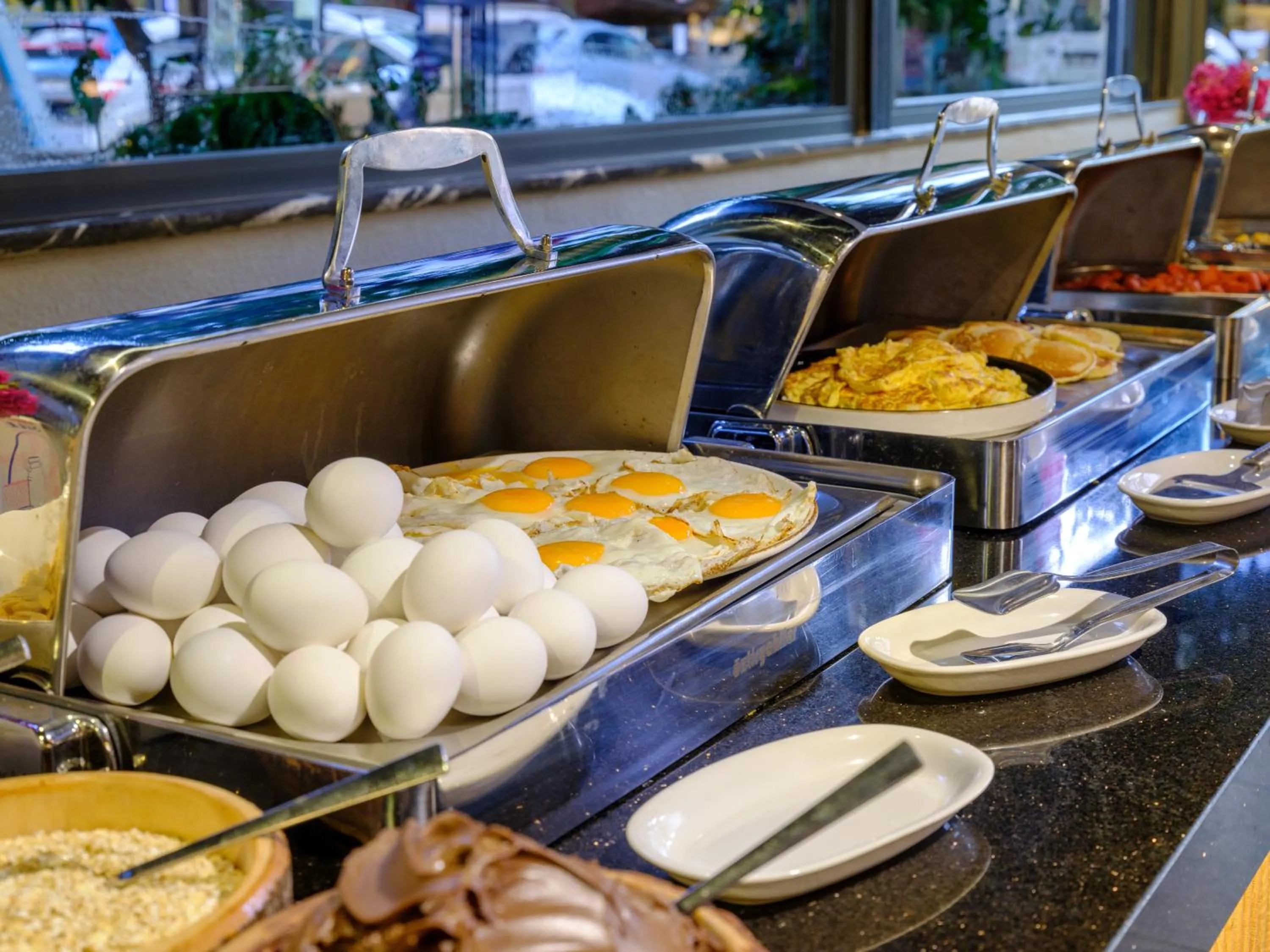 Buffet breakfast in Aria Riva Apart Hotel