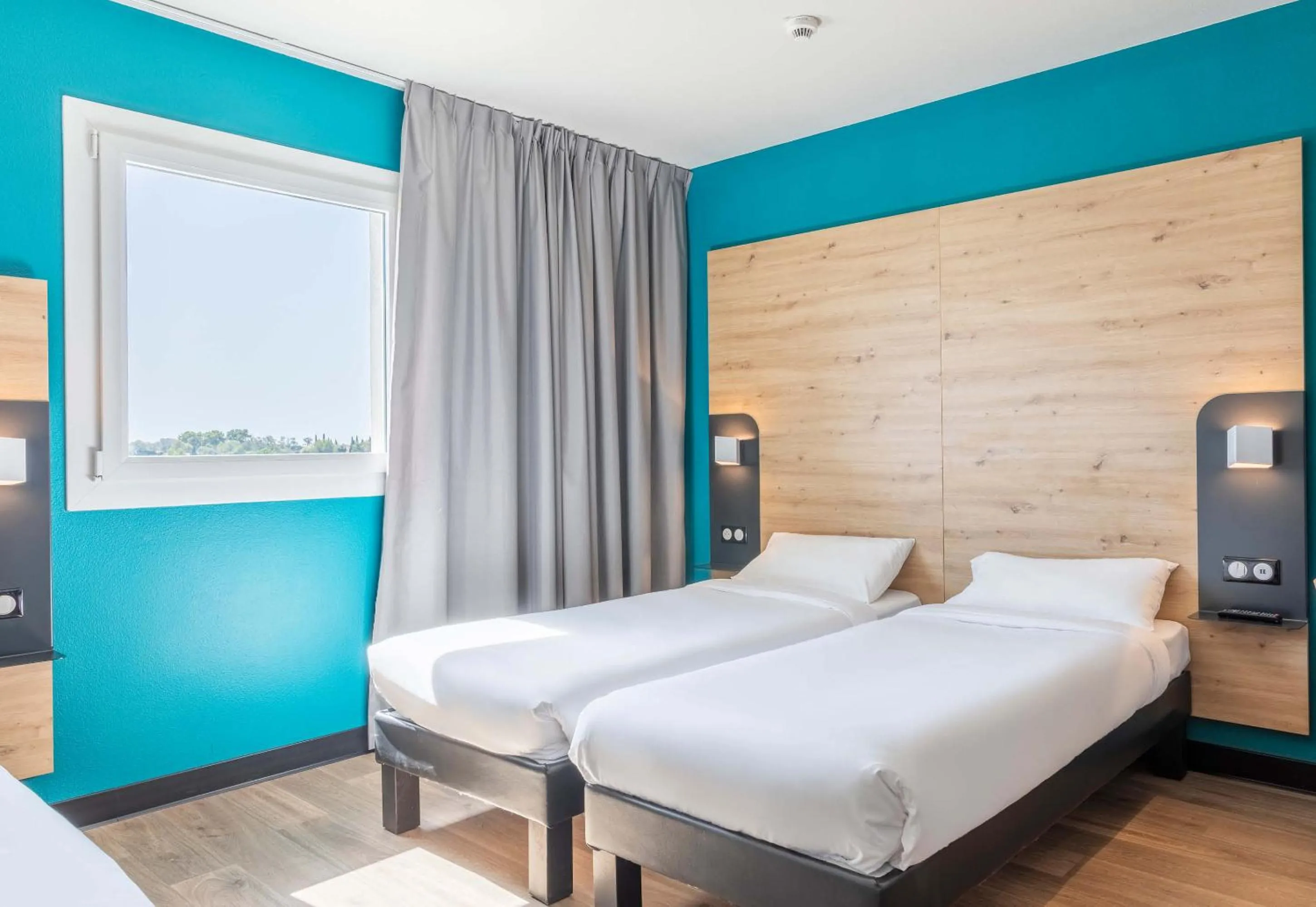 Bed in B&B HOTEL Saint-Martin-de-Crau Alpilles Camargue