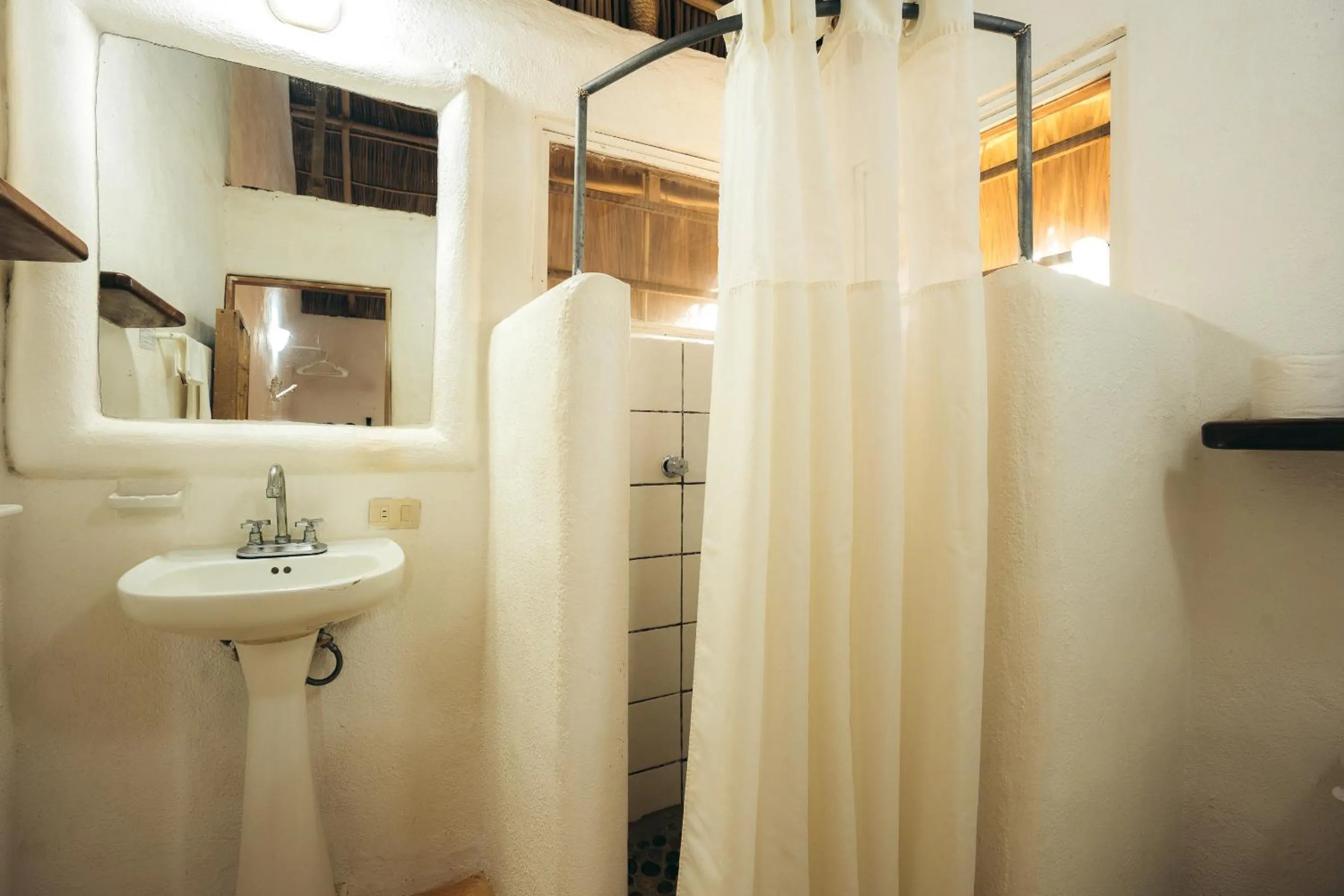 Junto al Rio Bungalows & Suites