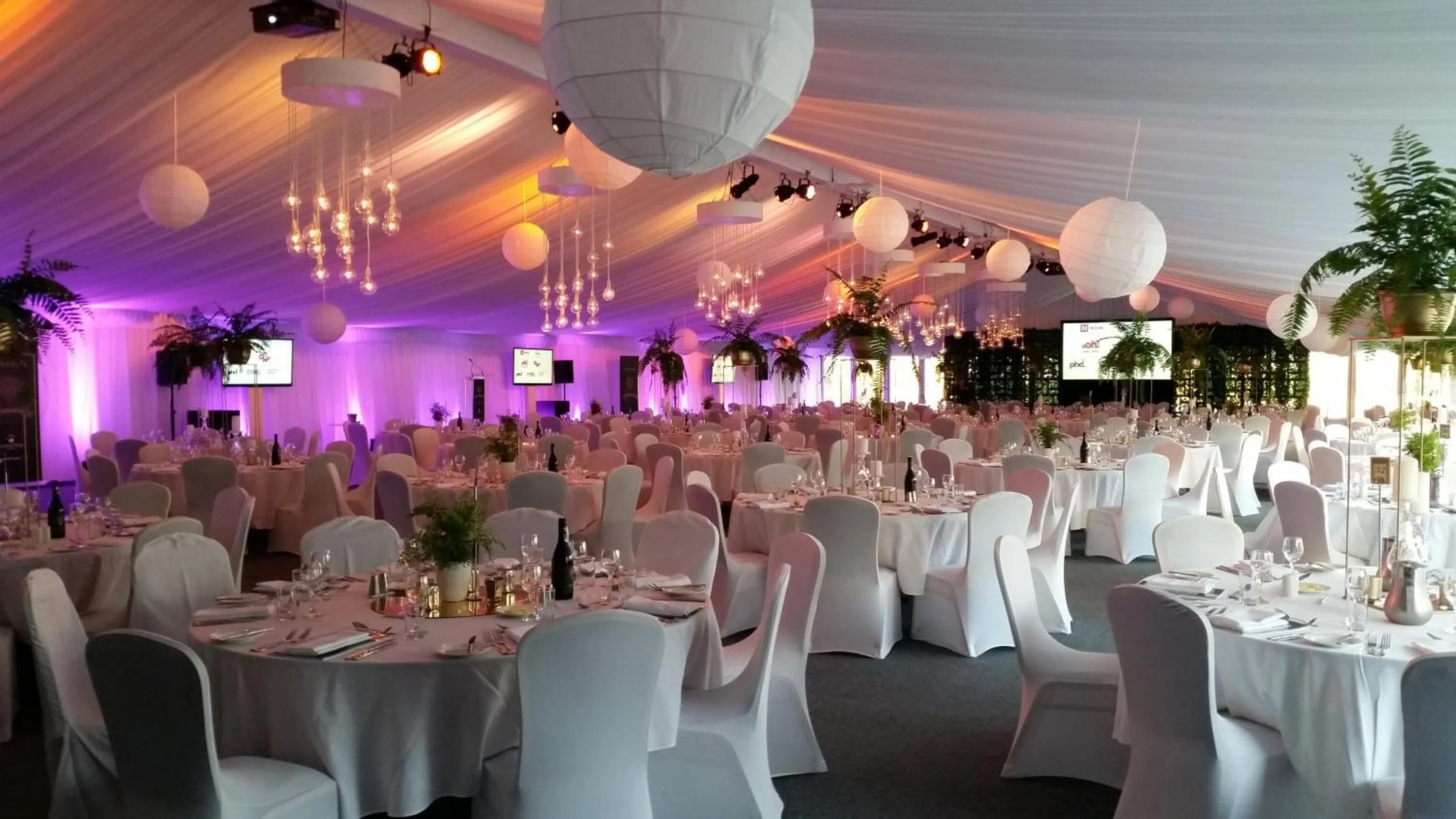 Banquet/Function facilities in Oaks Cypress Lakes Resort