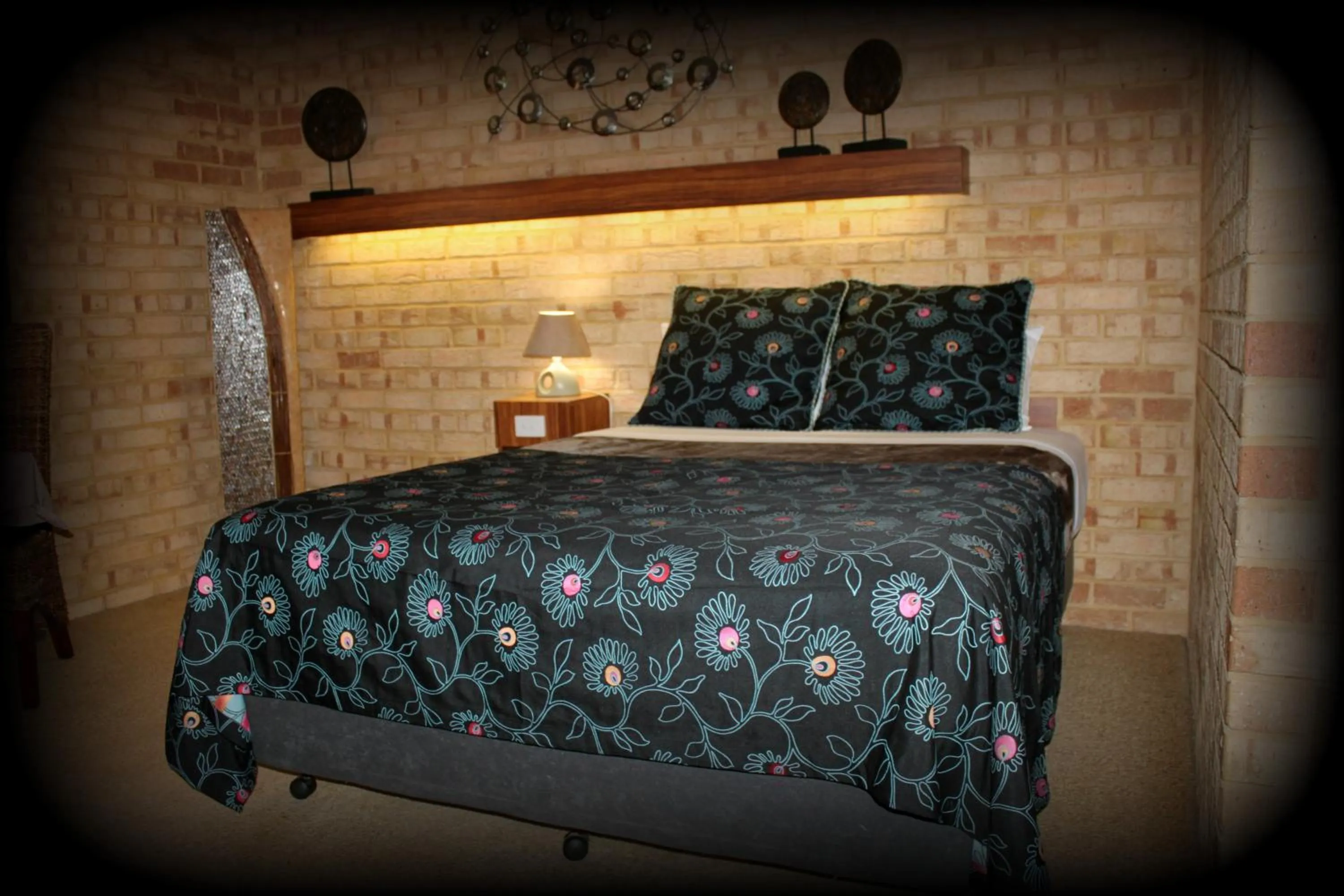 Bed in York's Boutique Motel