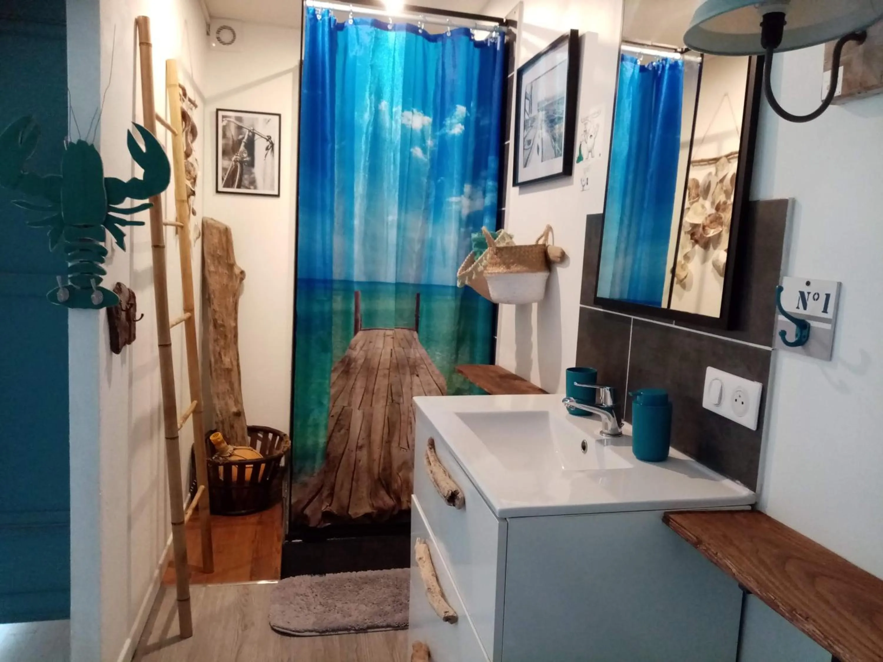 Bathroom in La Norélie