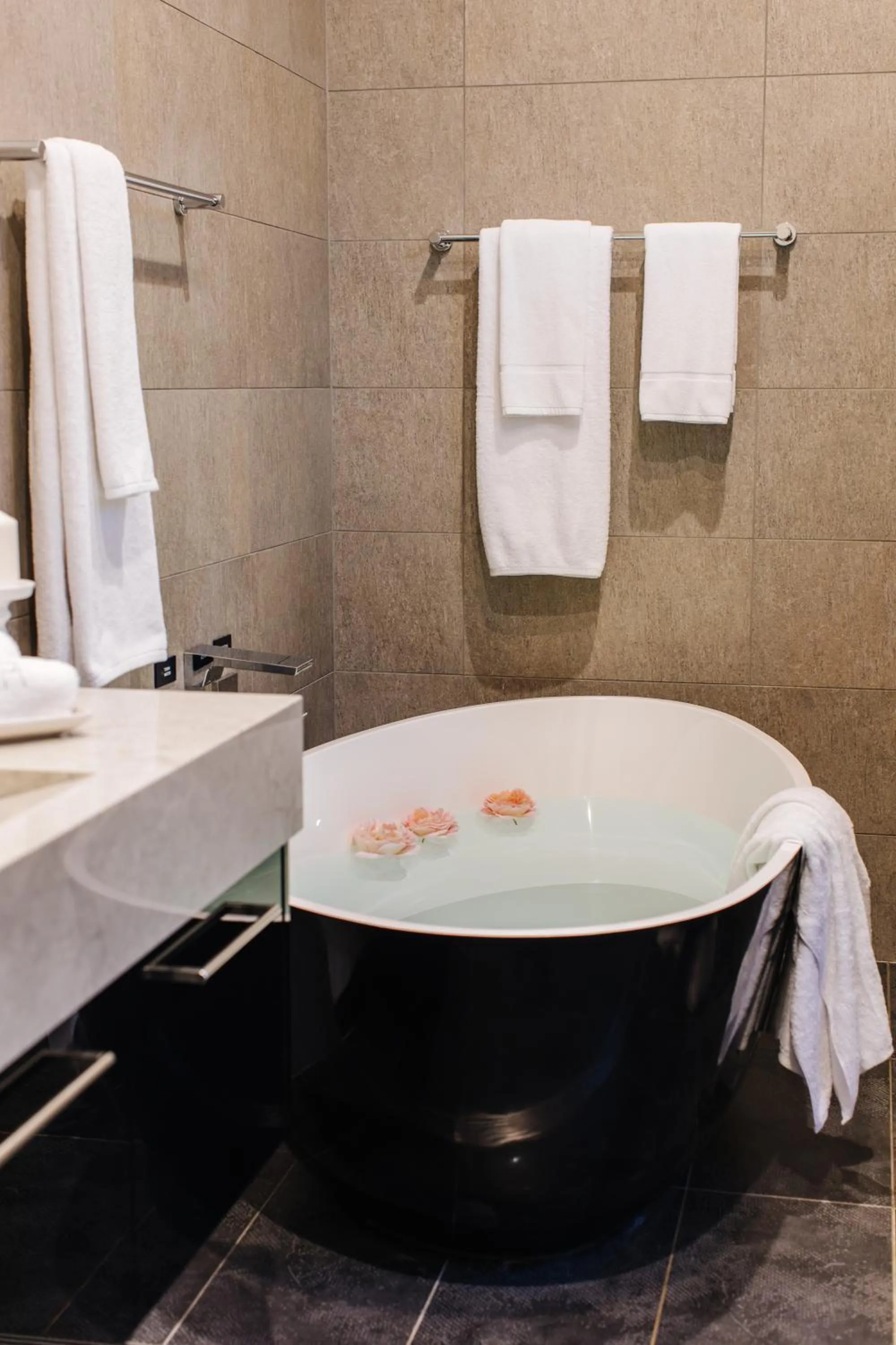 Bathroom in Mansi on Raymond