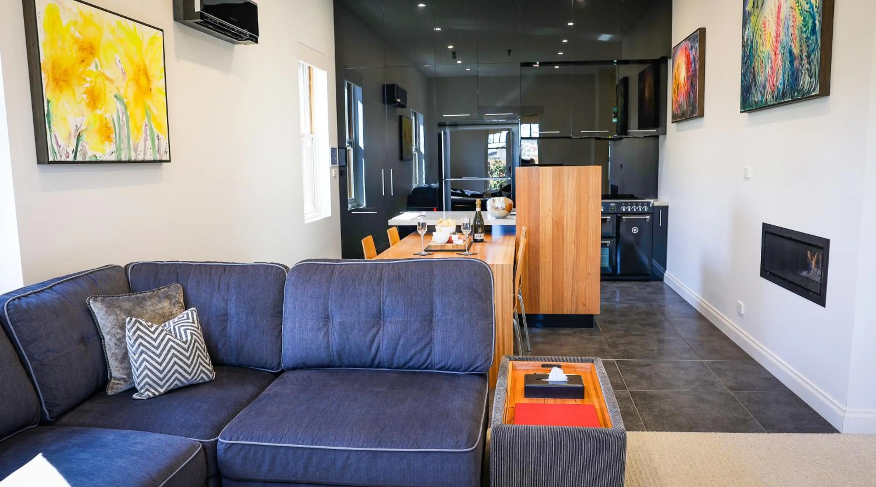 Living room in Mansi on Raymond