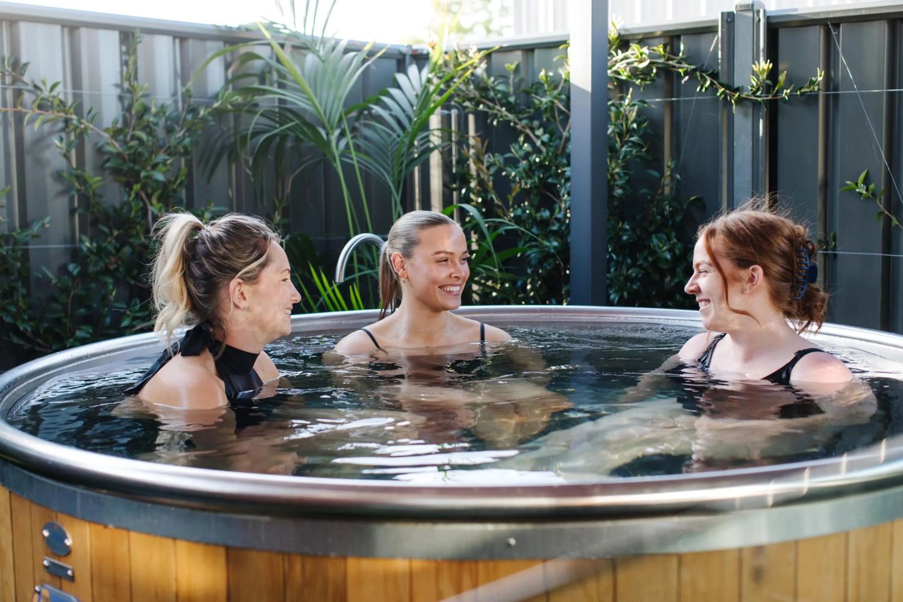 Hot Spring Bath in Mansi on Raymond