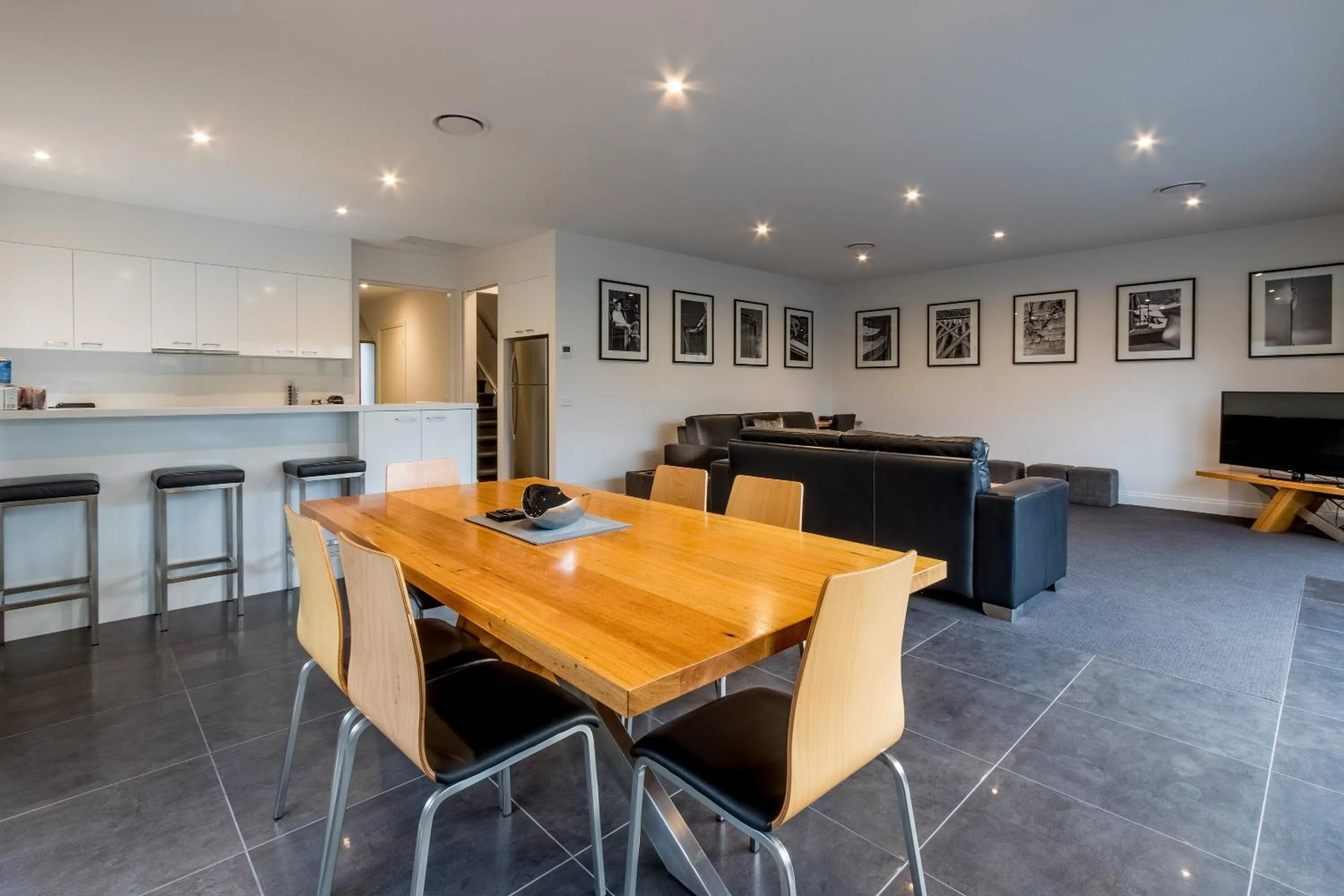 Dining area in Mansi on Raymond