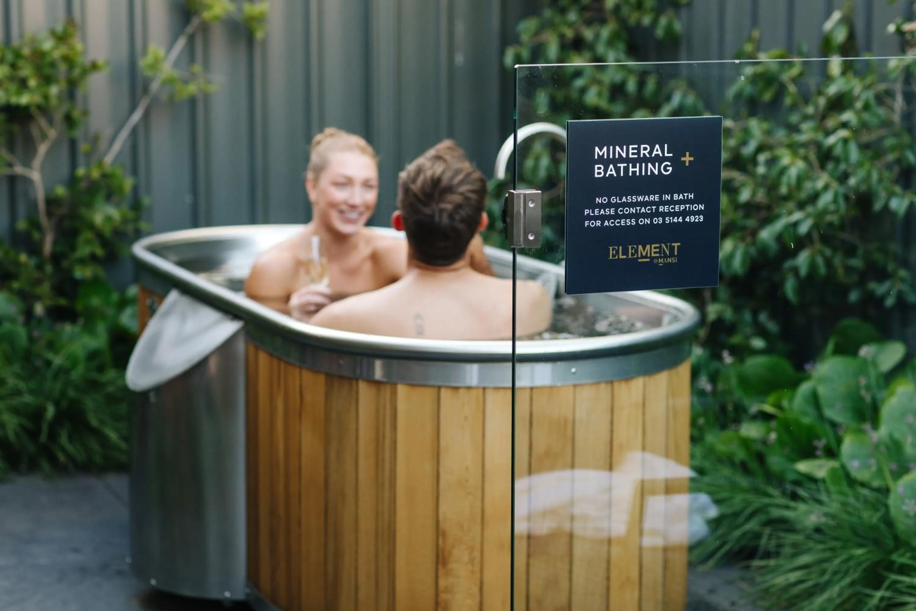 Hot Spring Bath in Mansi on Raymond