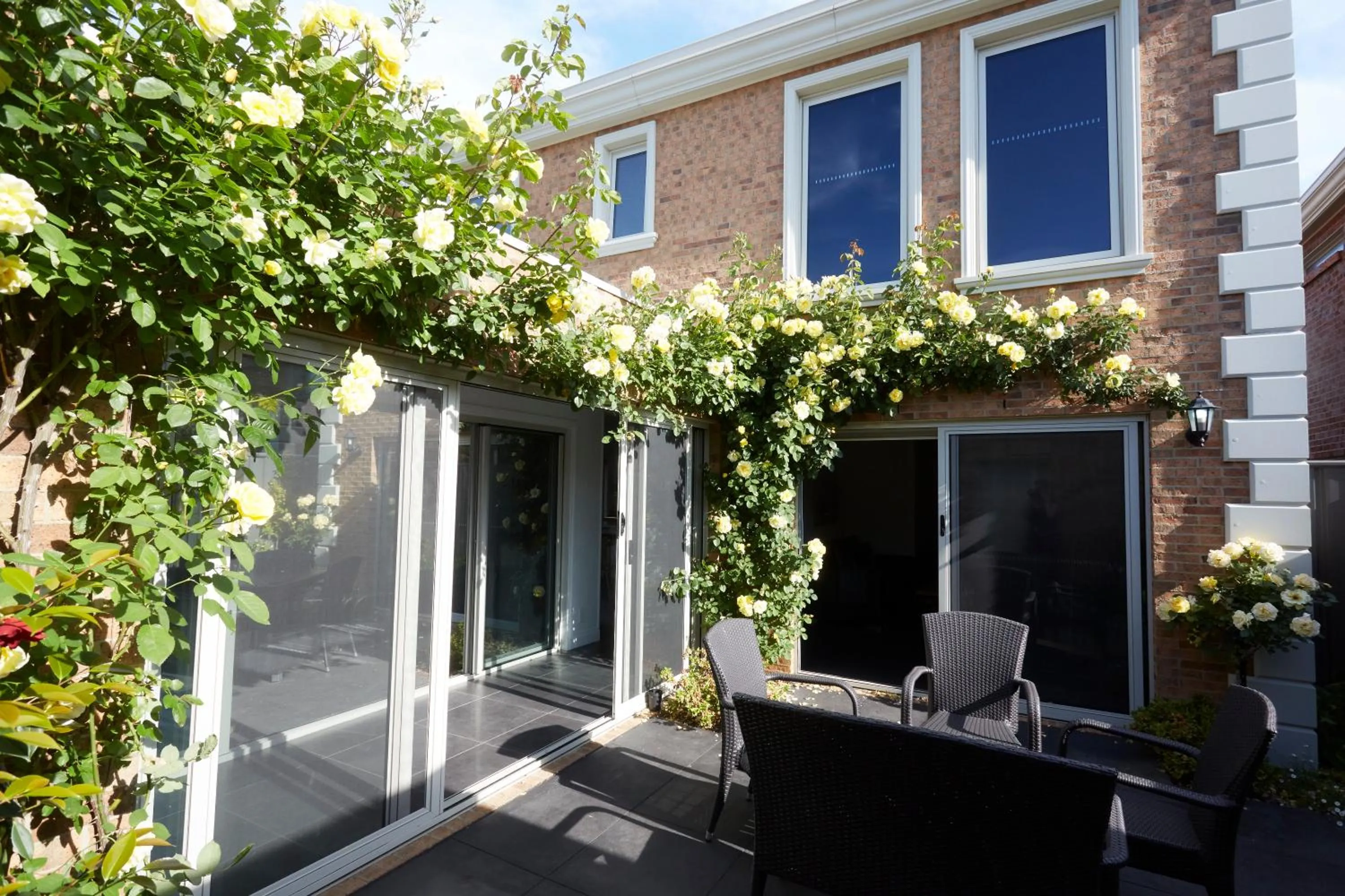 Balcony/Terrace in Mansi on Raymond