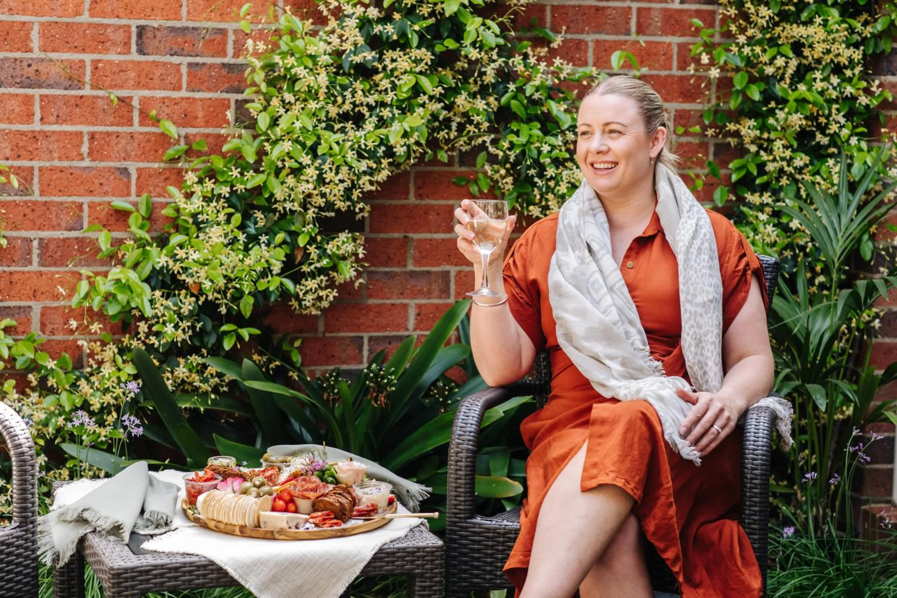 Inner courtyard view in Mansi on Raymond
