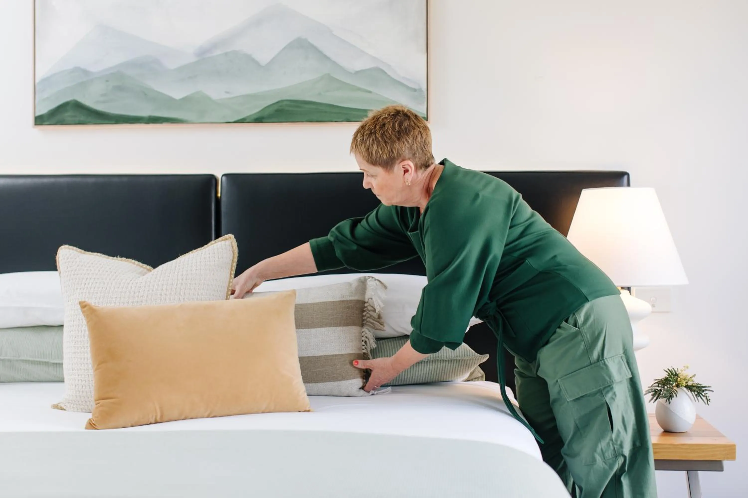 Bed in Mansi on Raymond