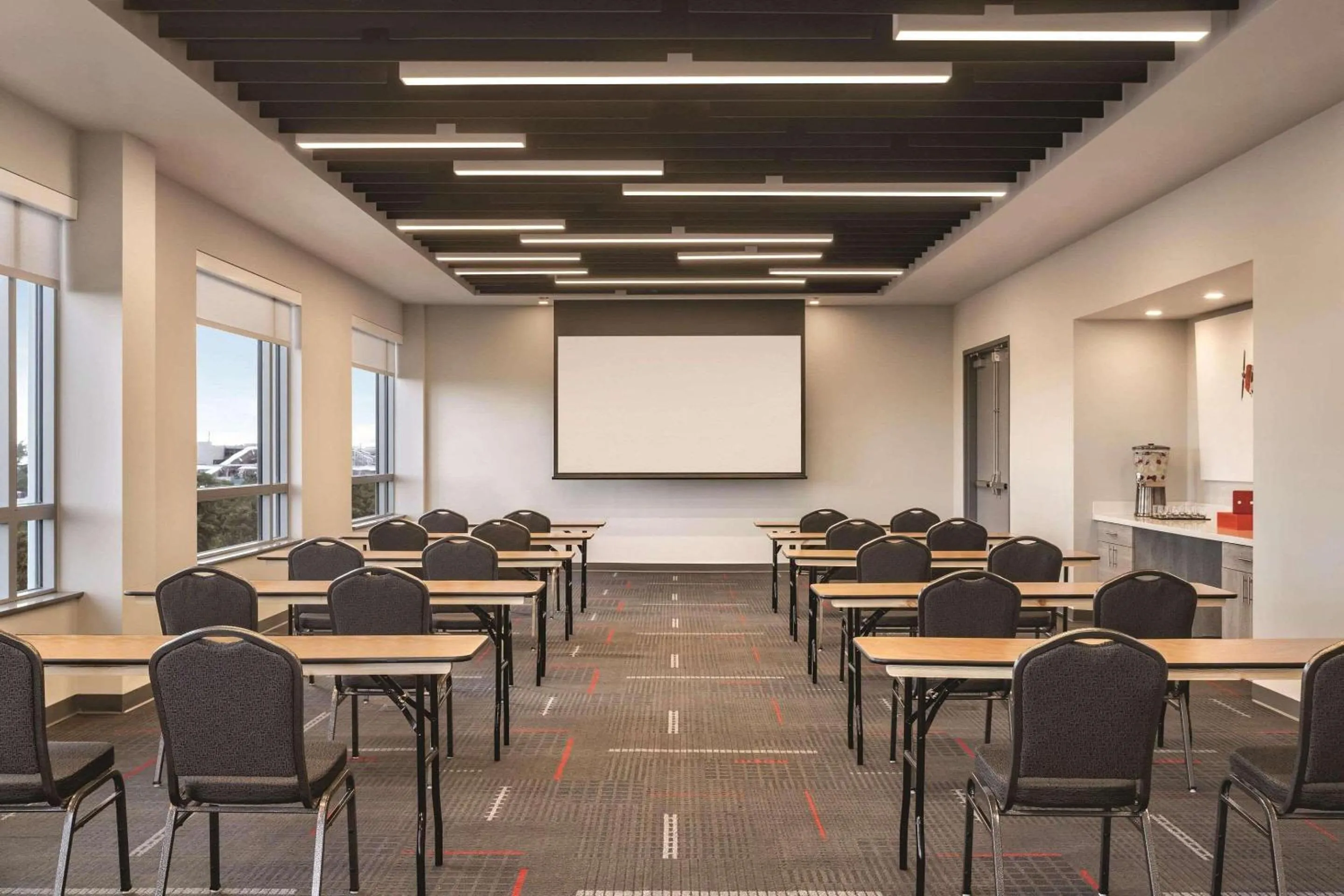 Meeting/conference room in Radisson RED Miami Airport
