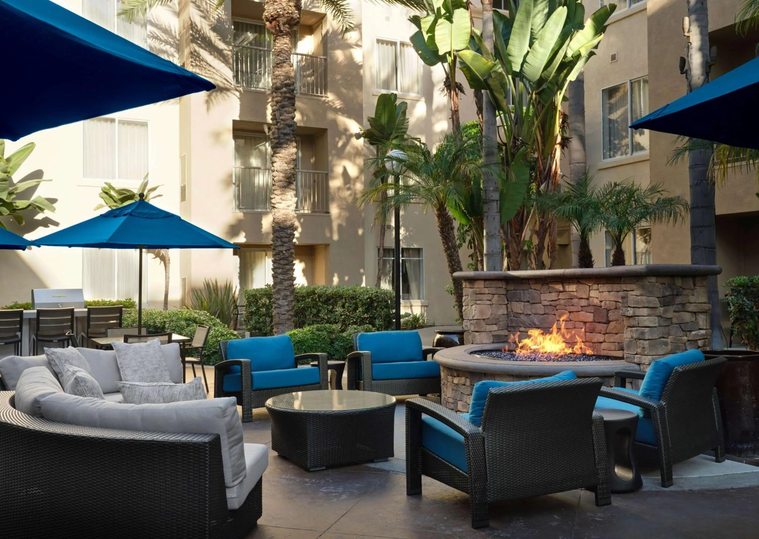Patio in Hyatt House San Diego Sorrento Mesa