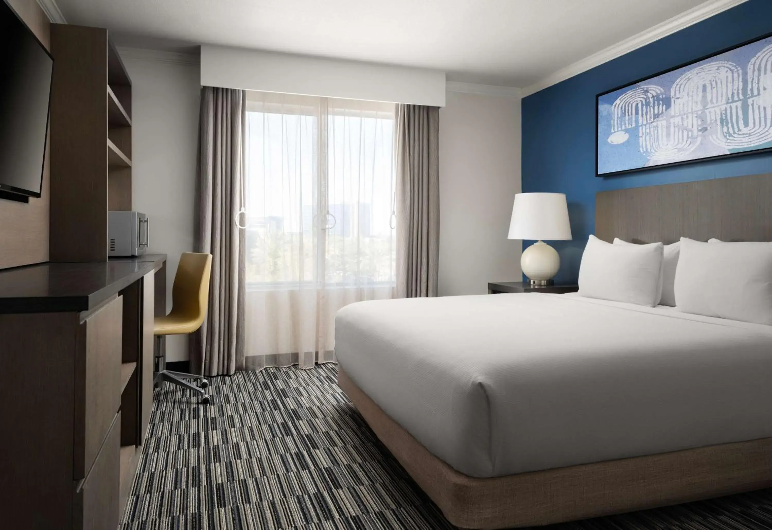 King Room with Roll-In Shower - Disability Access in Hyatt House San Diego Sorrento Mesa King Room with Roll-In Shower - Disability Access in Hyatt House San Diego Sorrento Mesa