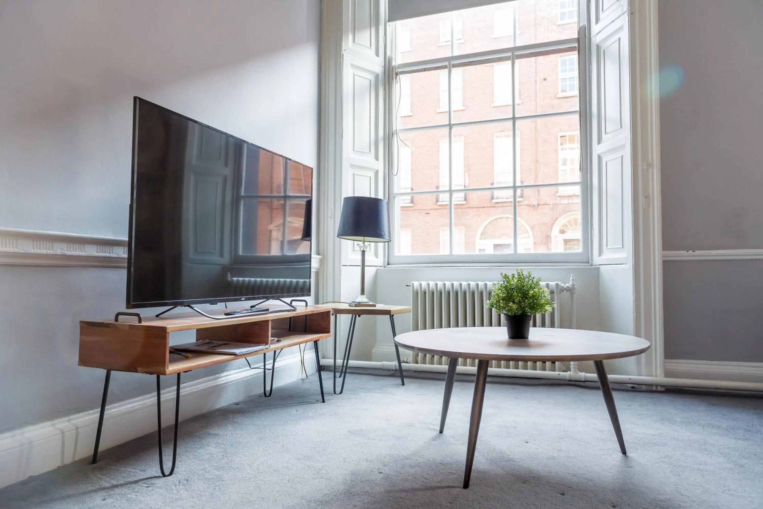 Living room in Leevin Studios
