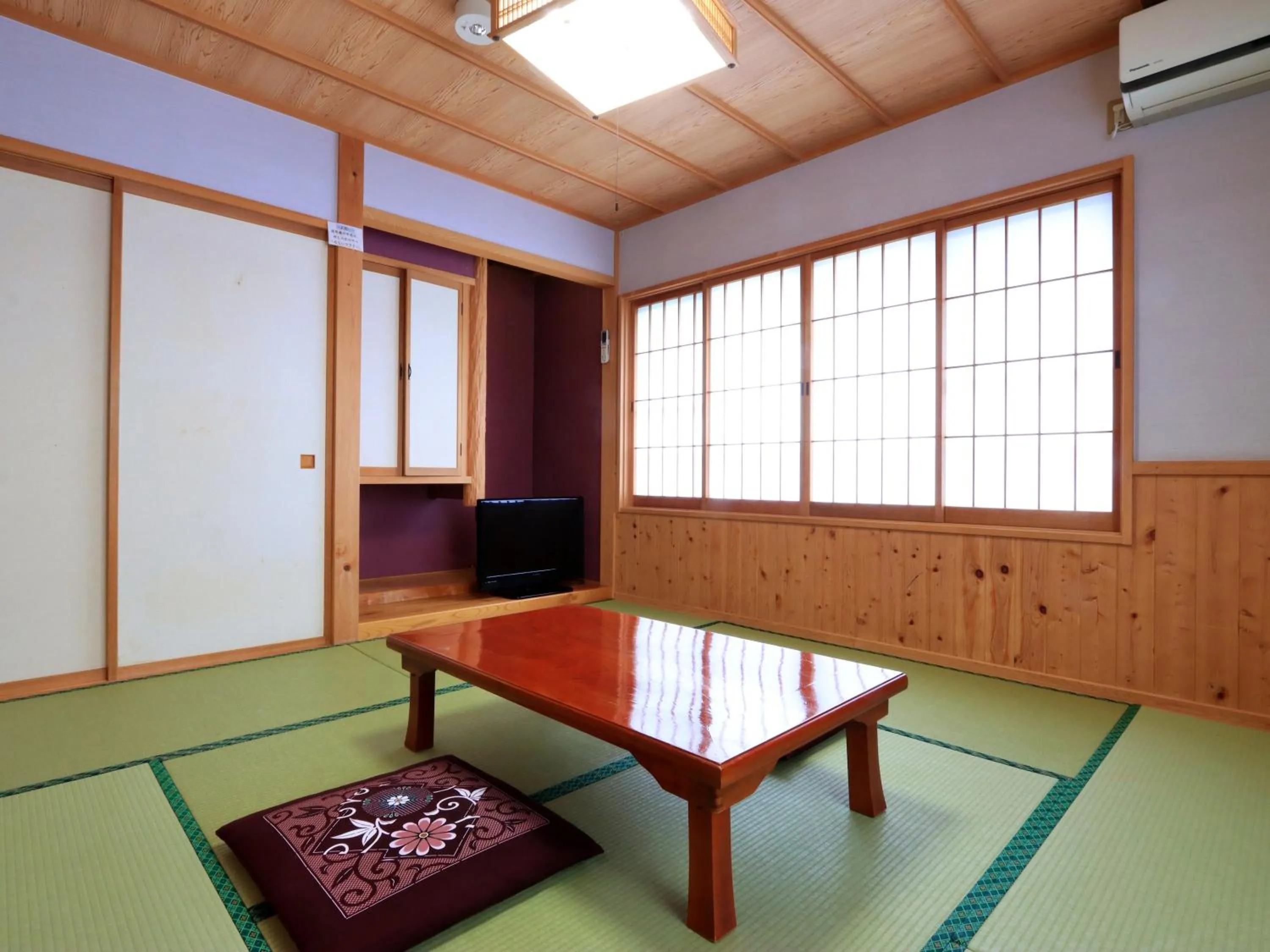 Hanasaku Onsen Yoshiyaso