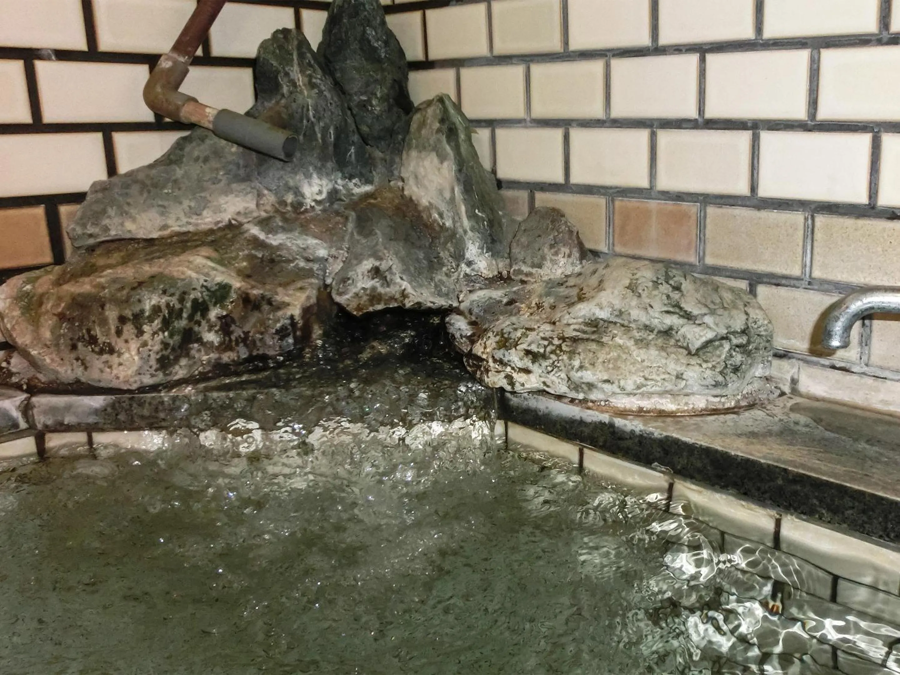 Hot Spring Bath in Hanasaku Onsen Yoshiyaso