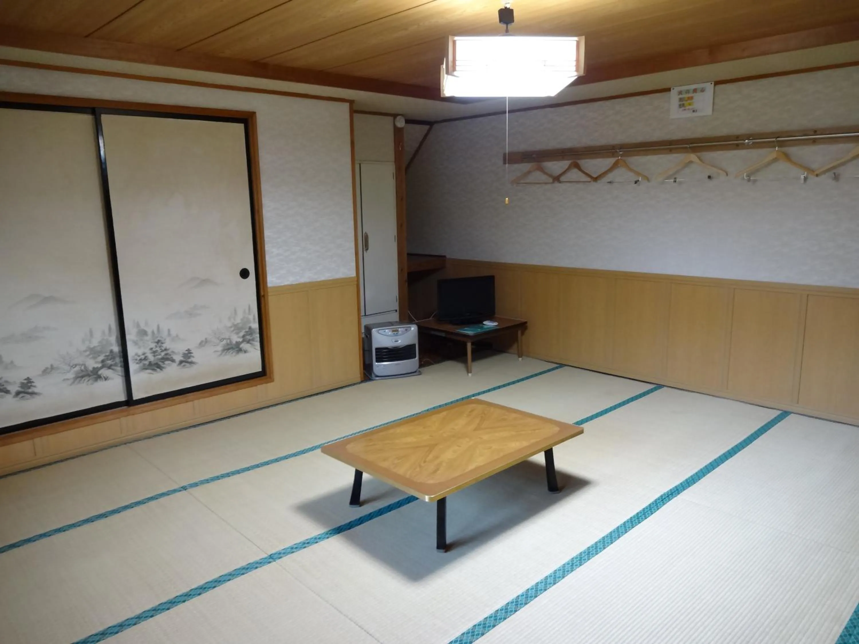 Photo of the whole room in Hanasaku Onsen Yoshiyaso