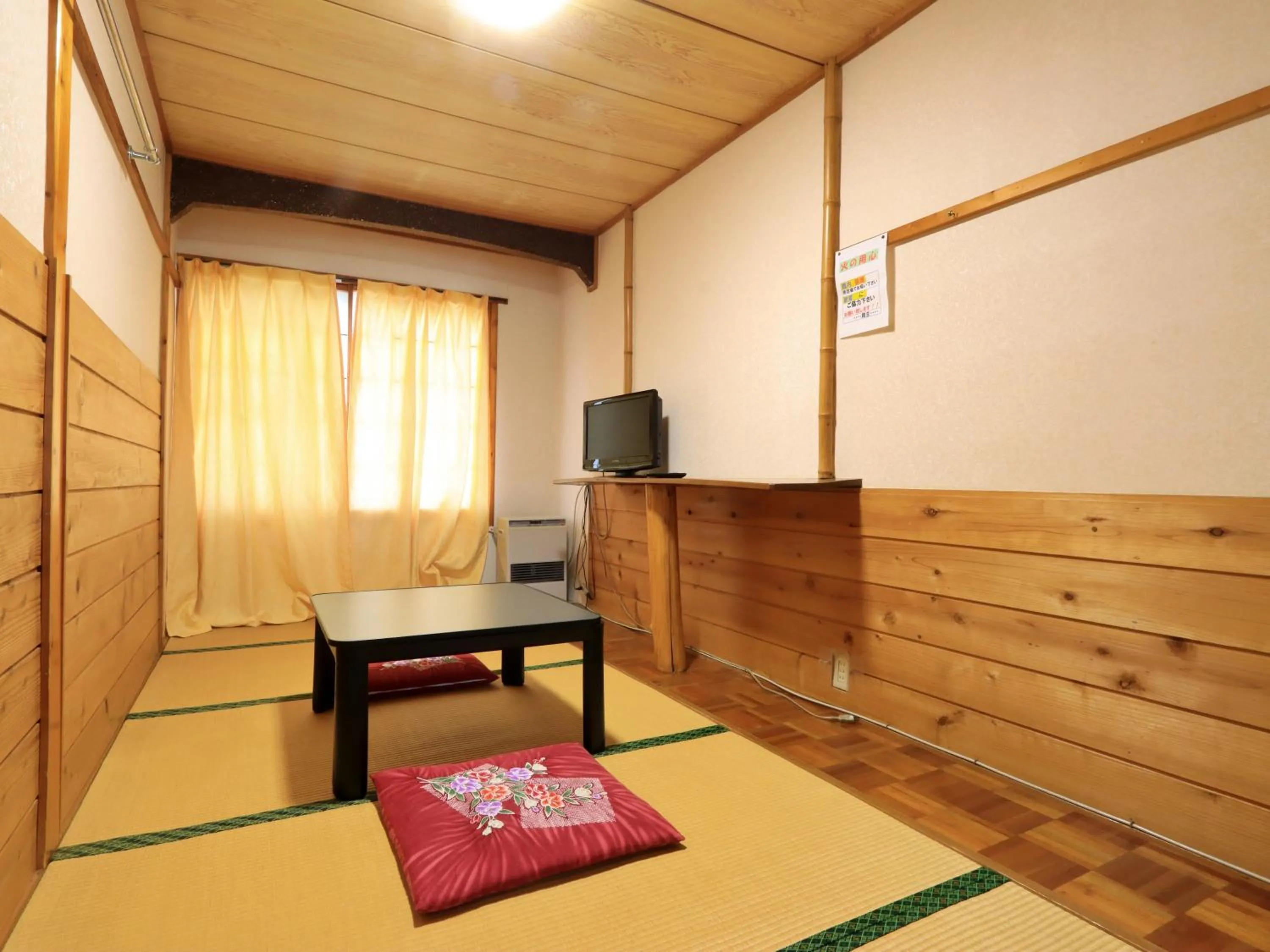 Bed in Hanasaku Onsen Yoshiyaso