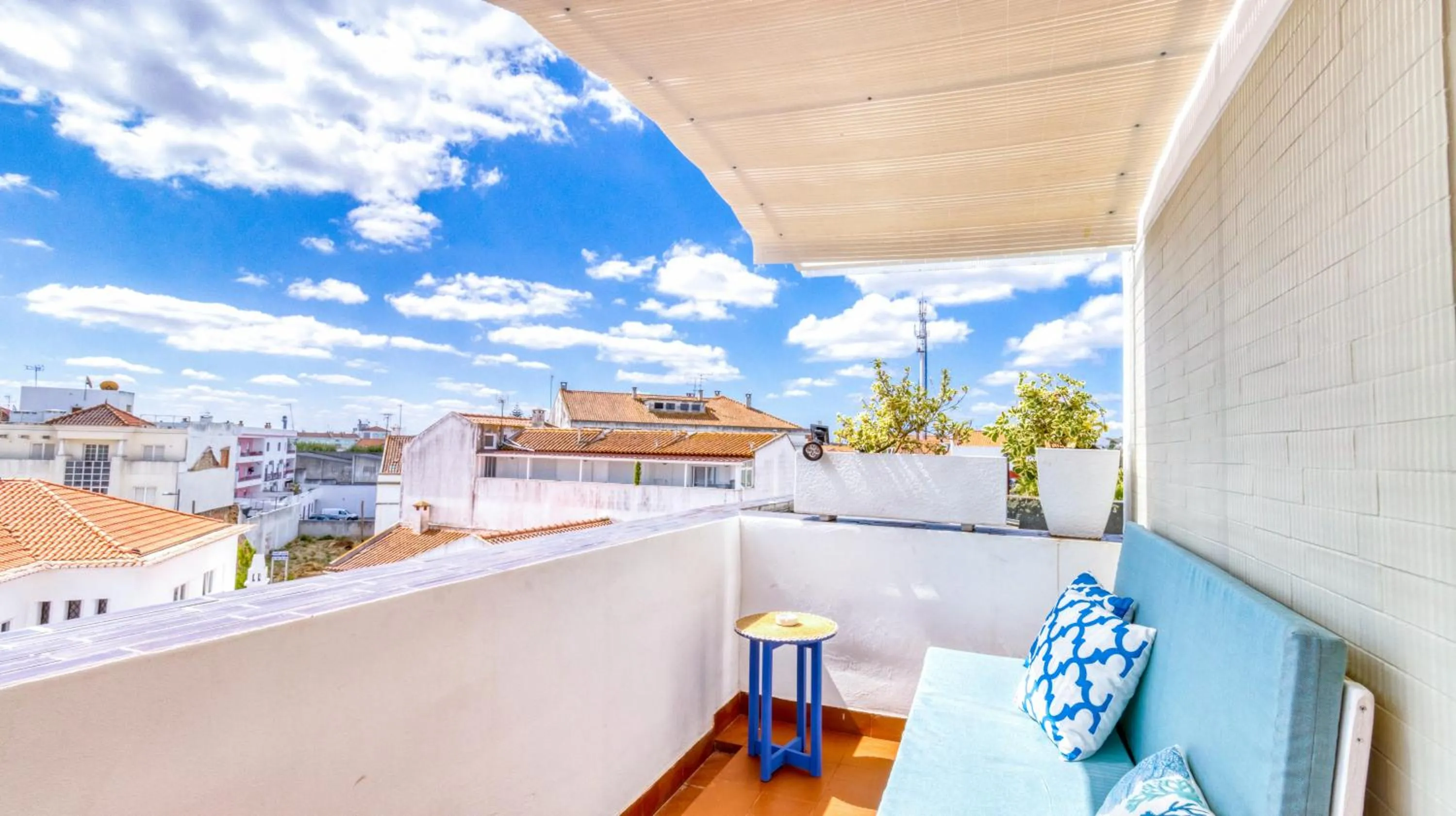 View (from property/room) in Villa Center - Alojamento Local