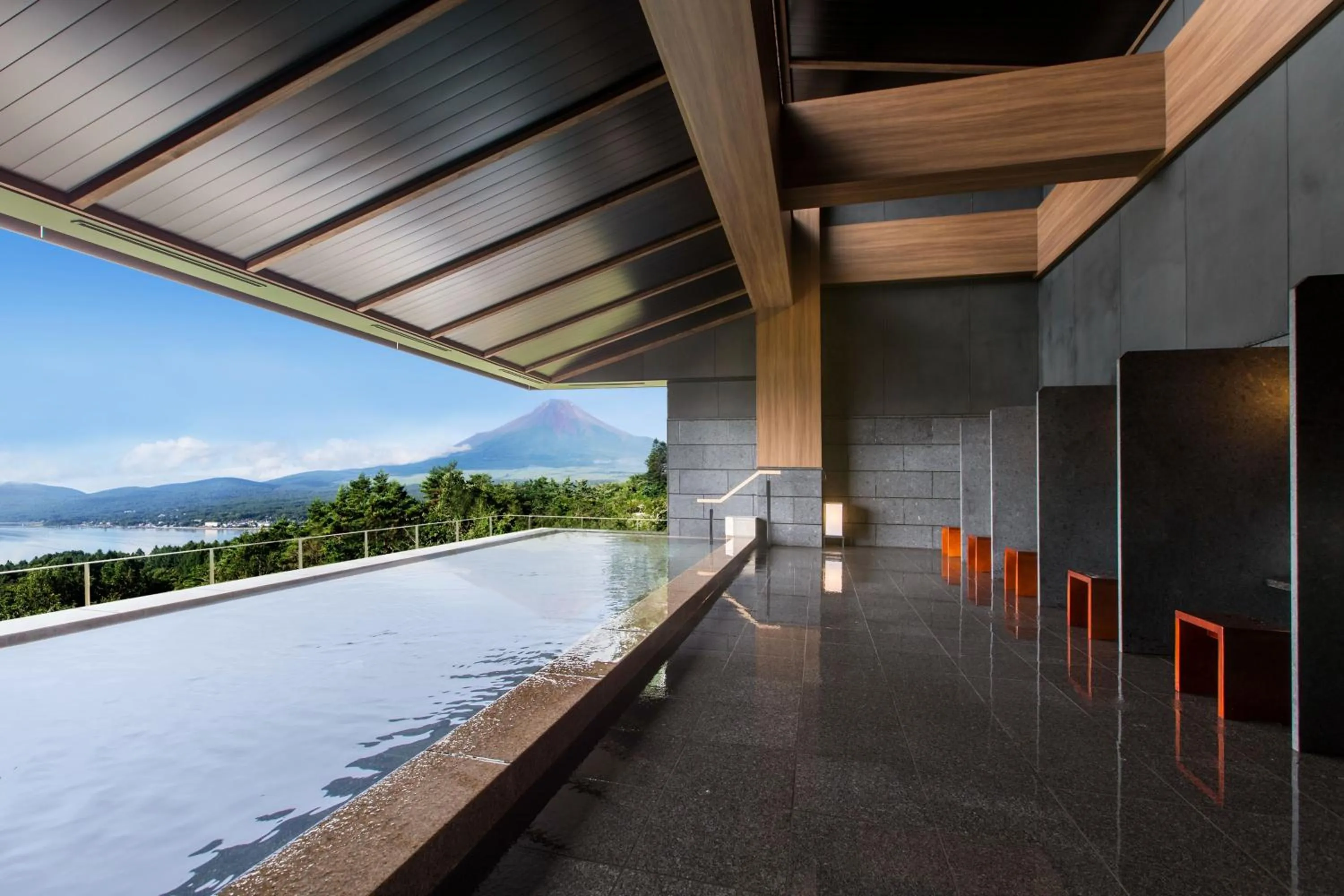 Public Bath in Hotel Mt. Fuji
