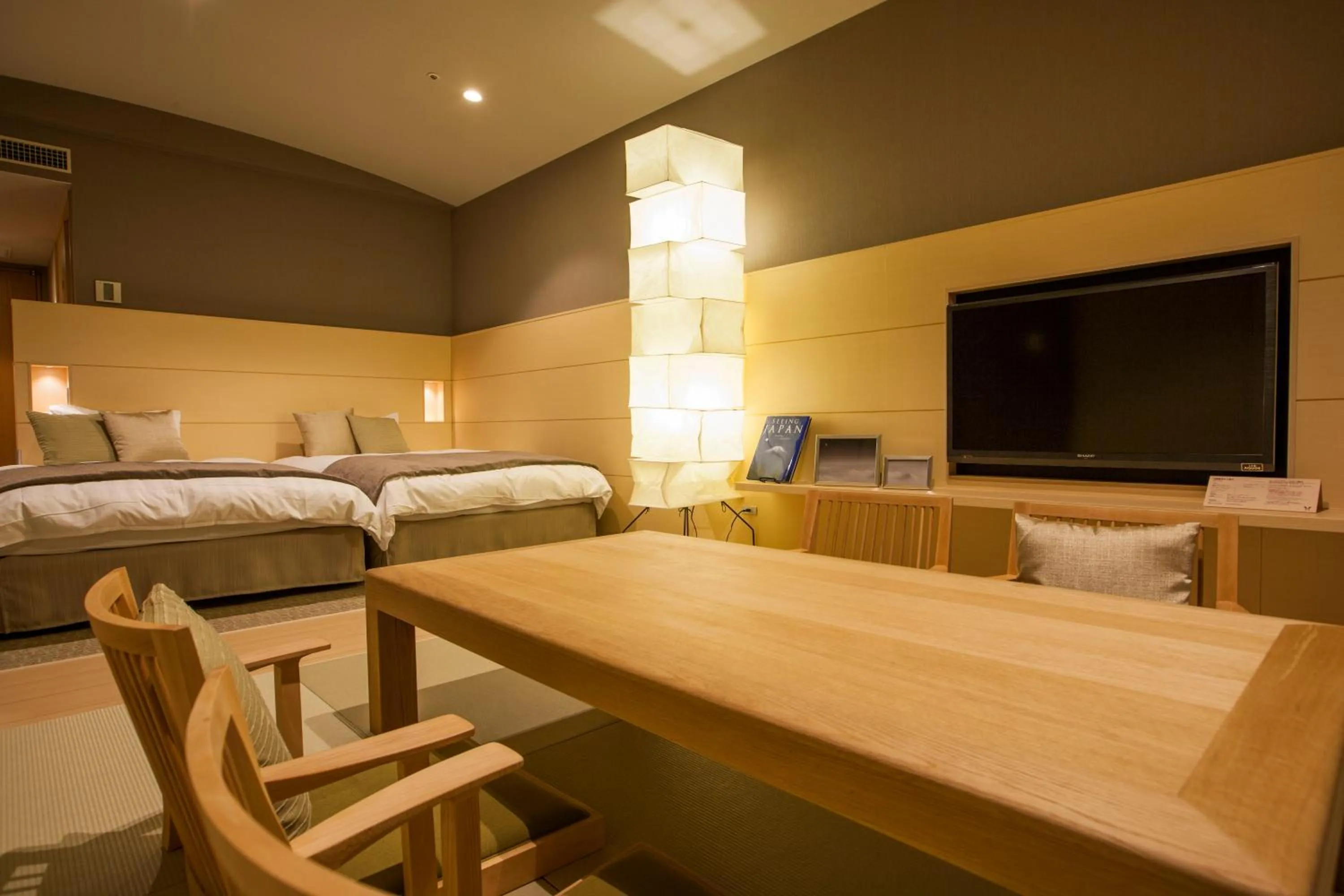 Photo of the whole room, Bed in Hotel Mt. Fuji