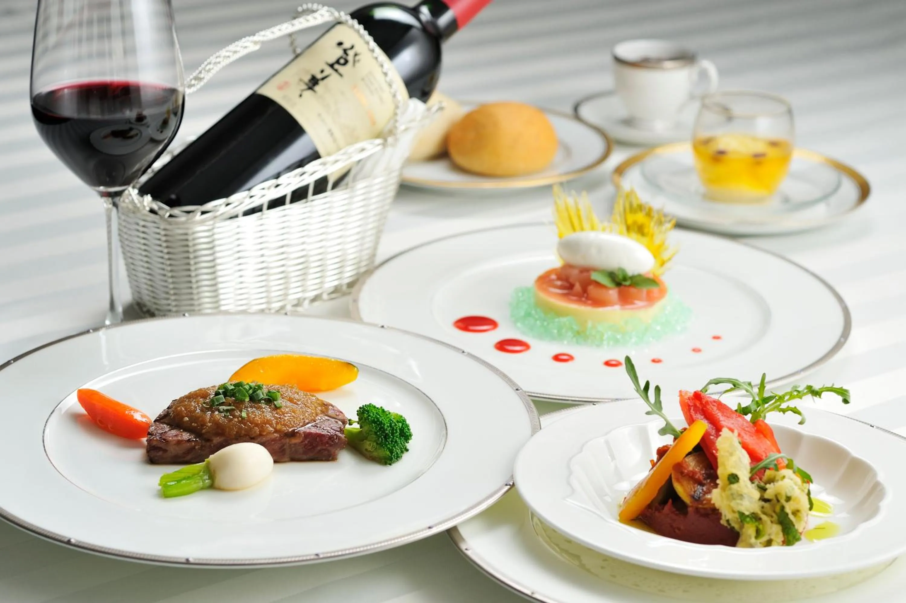 Food and drinks in Hotel Mt. Fuji