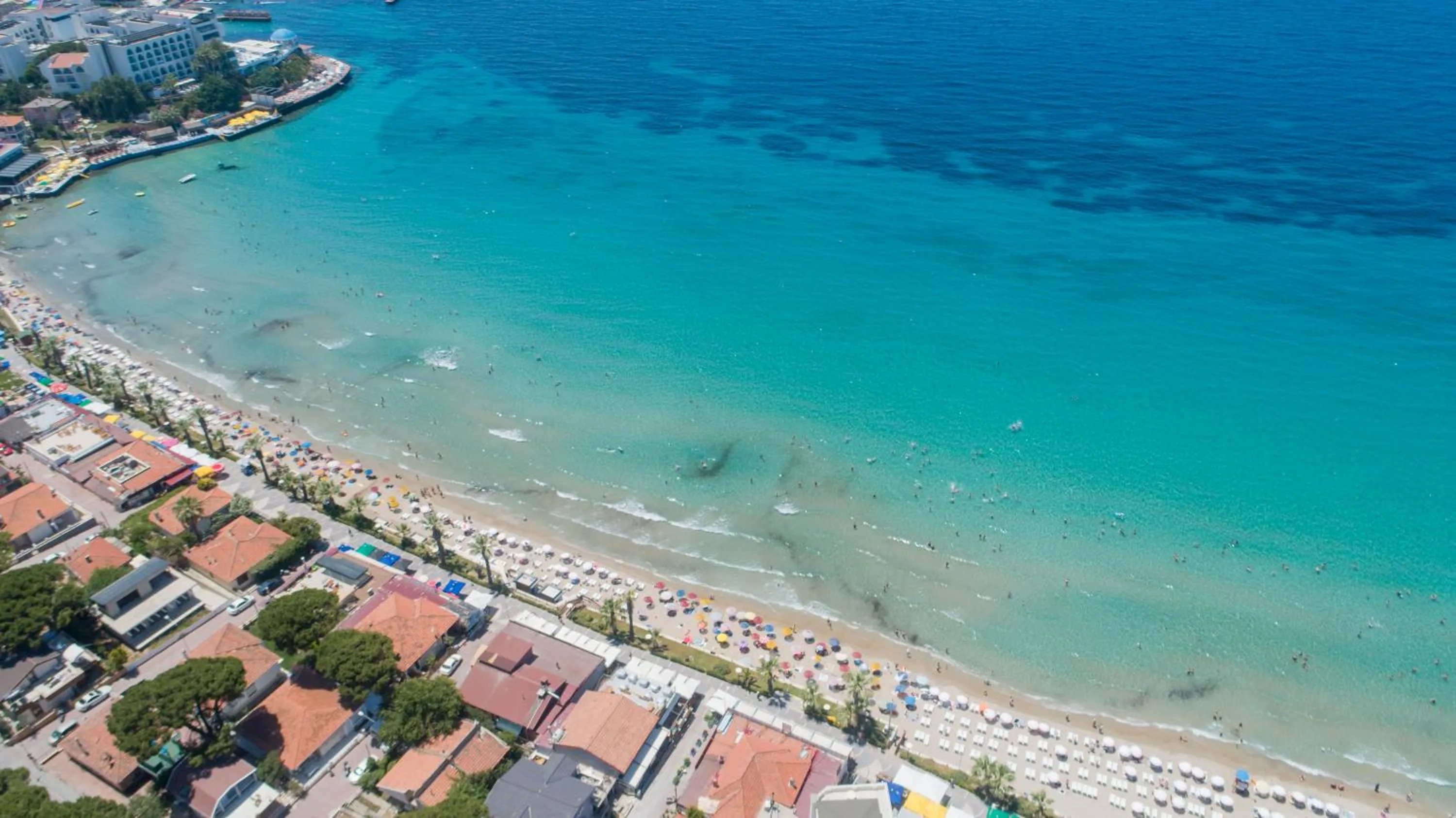 Beach in Silver Tower Residence