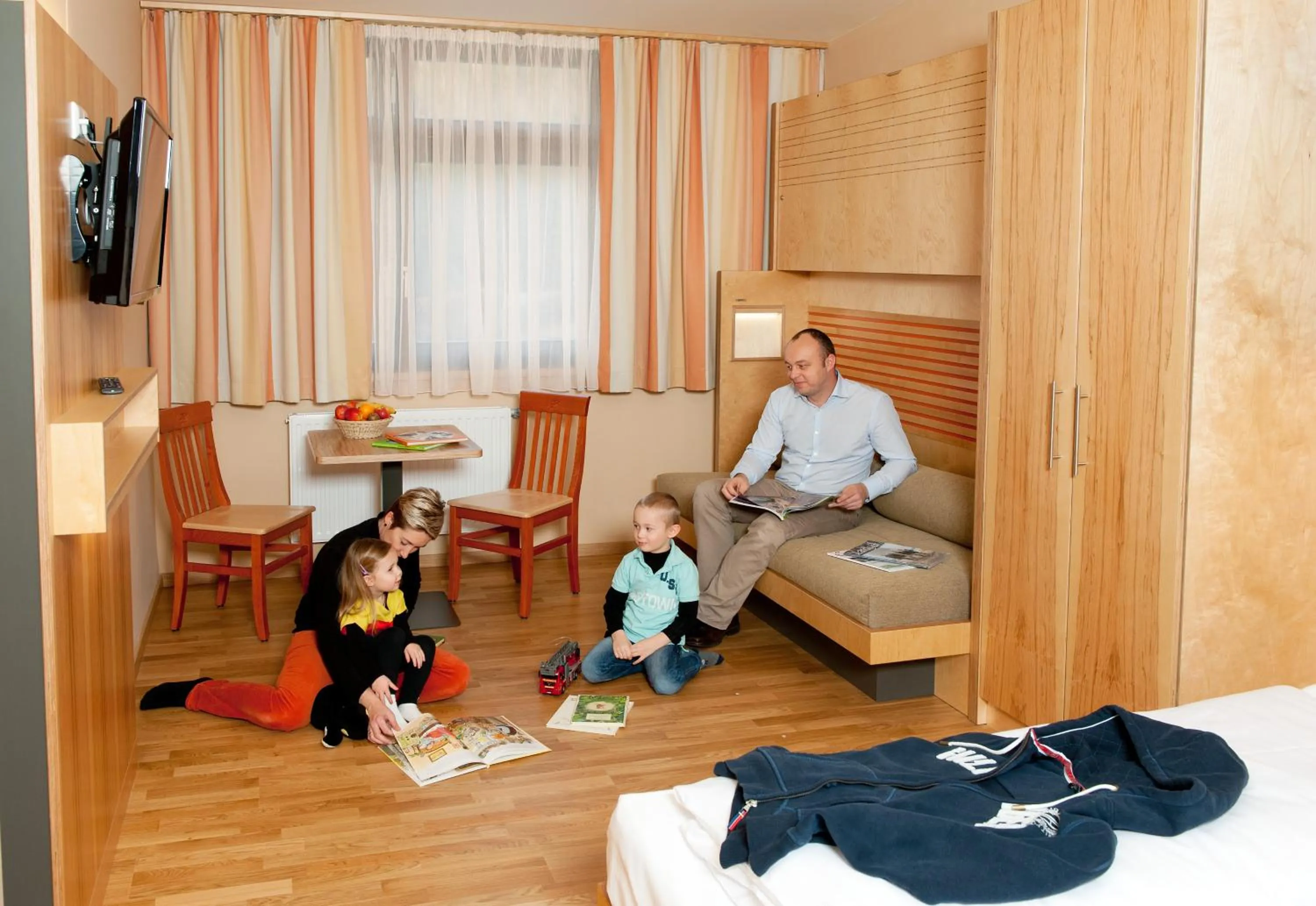 Bedroom, Bed in JUFA Hotel Grünau im Almtal