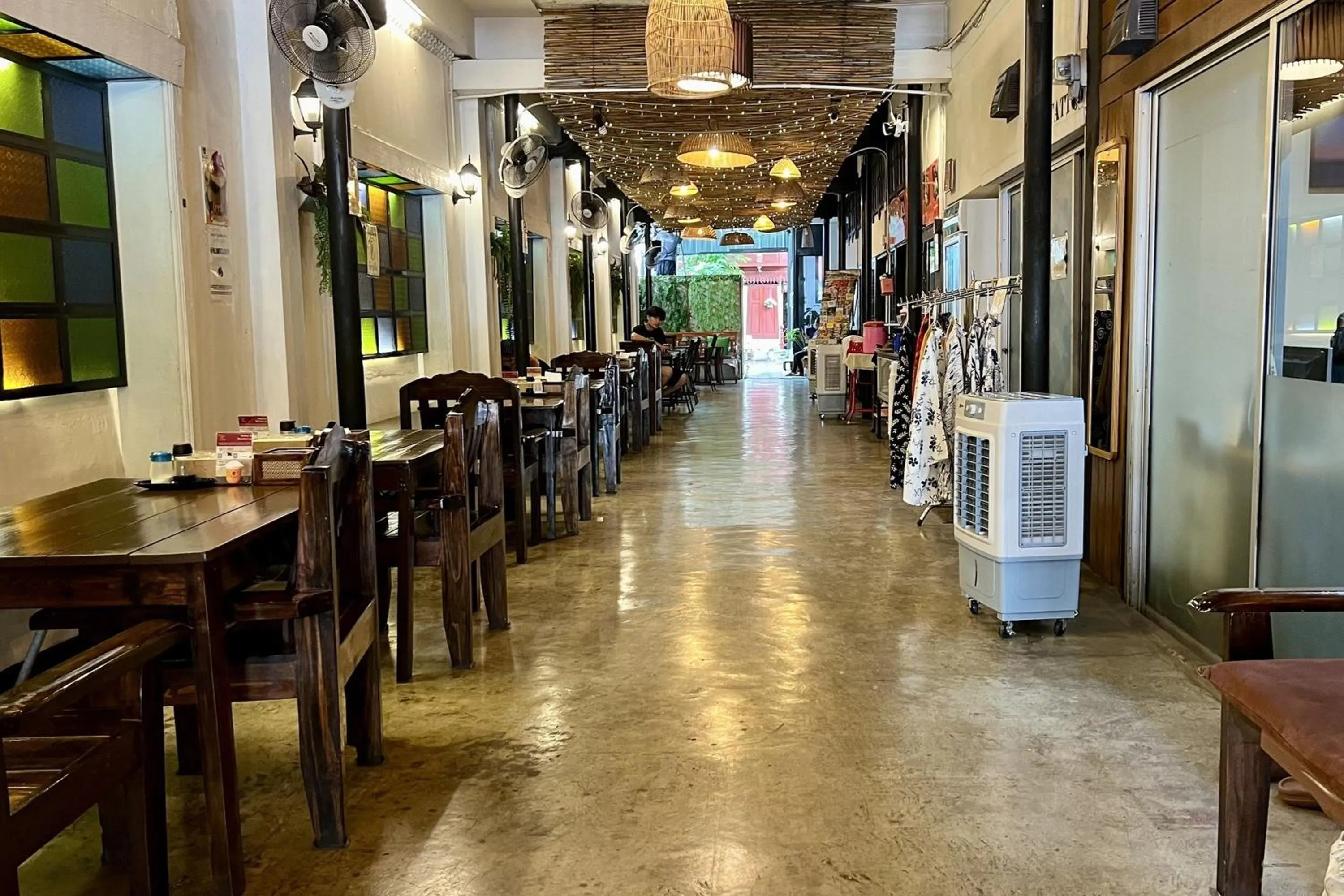 Restaurant/places to eat in Baan Lanna at Prasingh