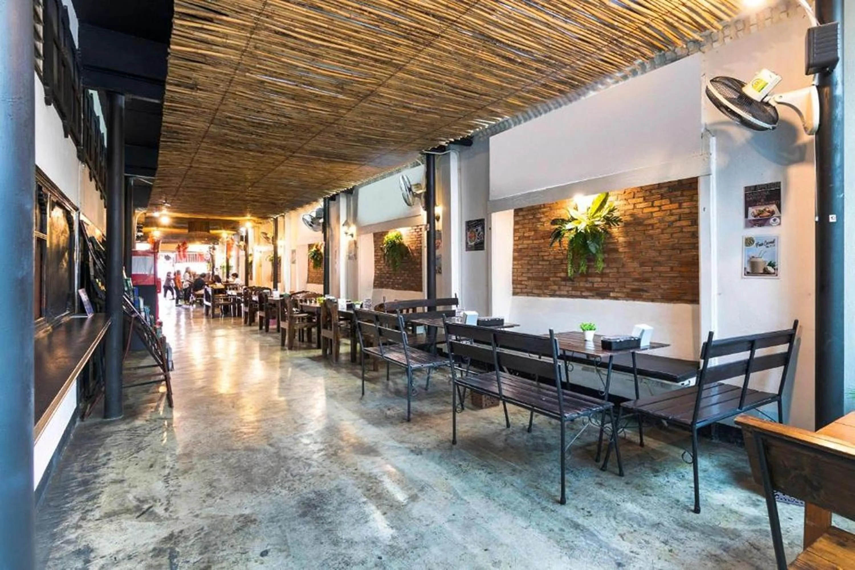 Restaurant/places to eat in Baan Lanna at Prasingh