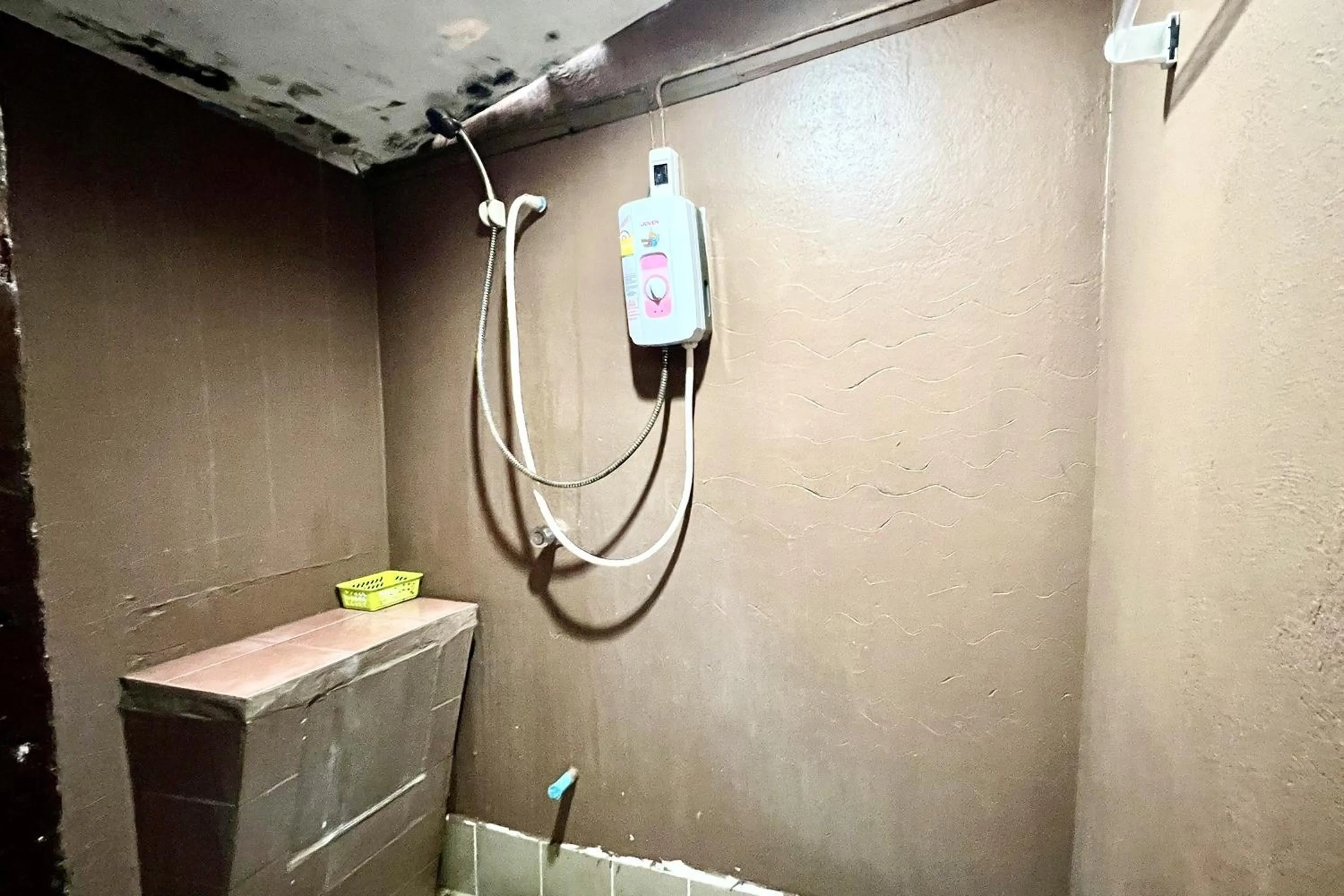 Bathroom in Baan Lanna at Prasingh