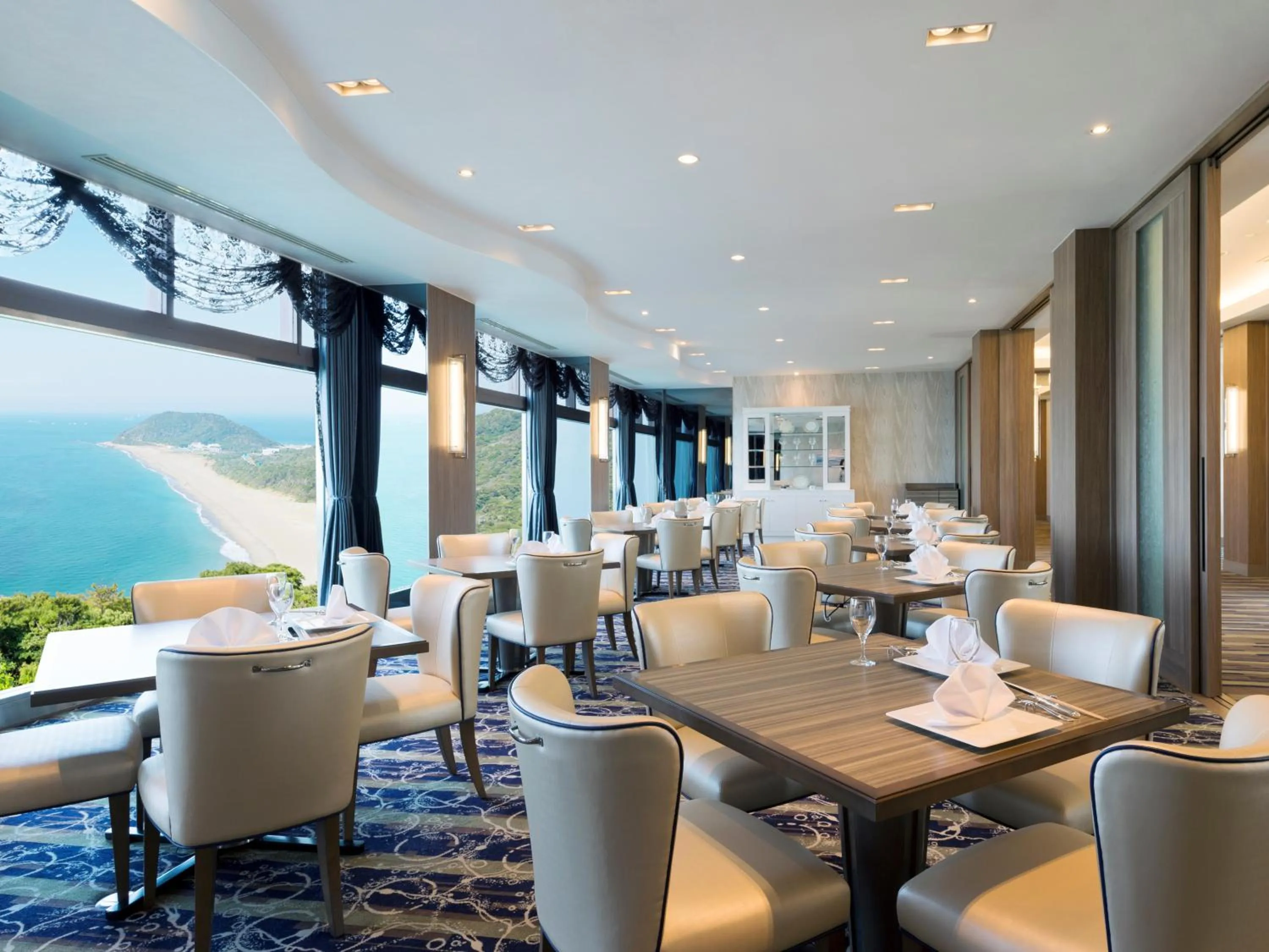 Restaurant/places to eat in Irago Ocean Resort