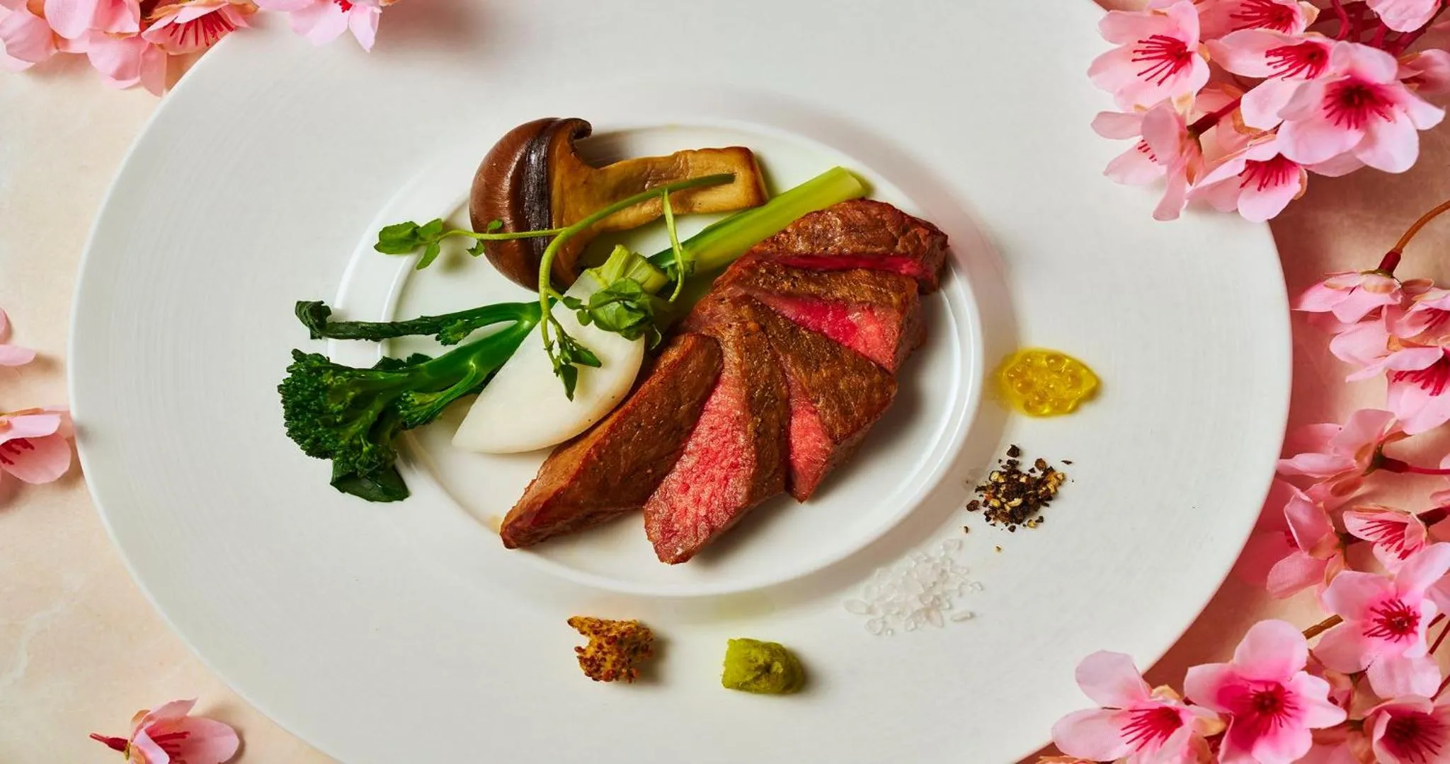 Restaurant/places to eat in Irago Ocean Resort