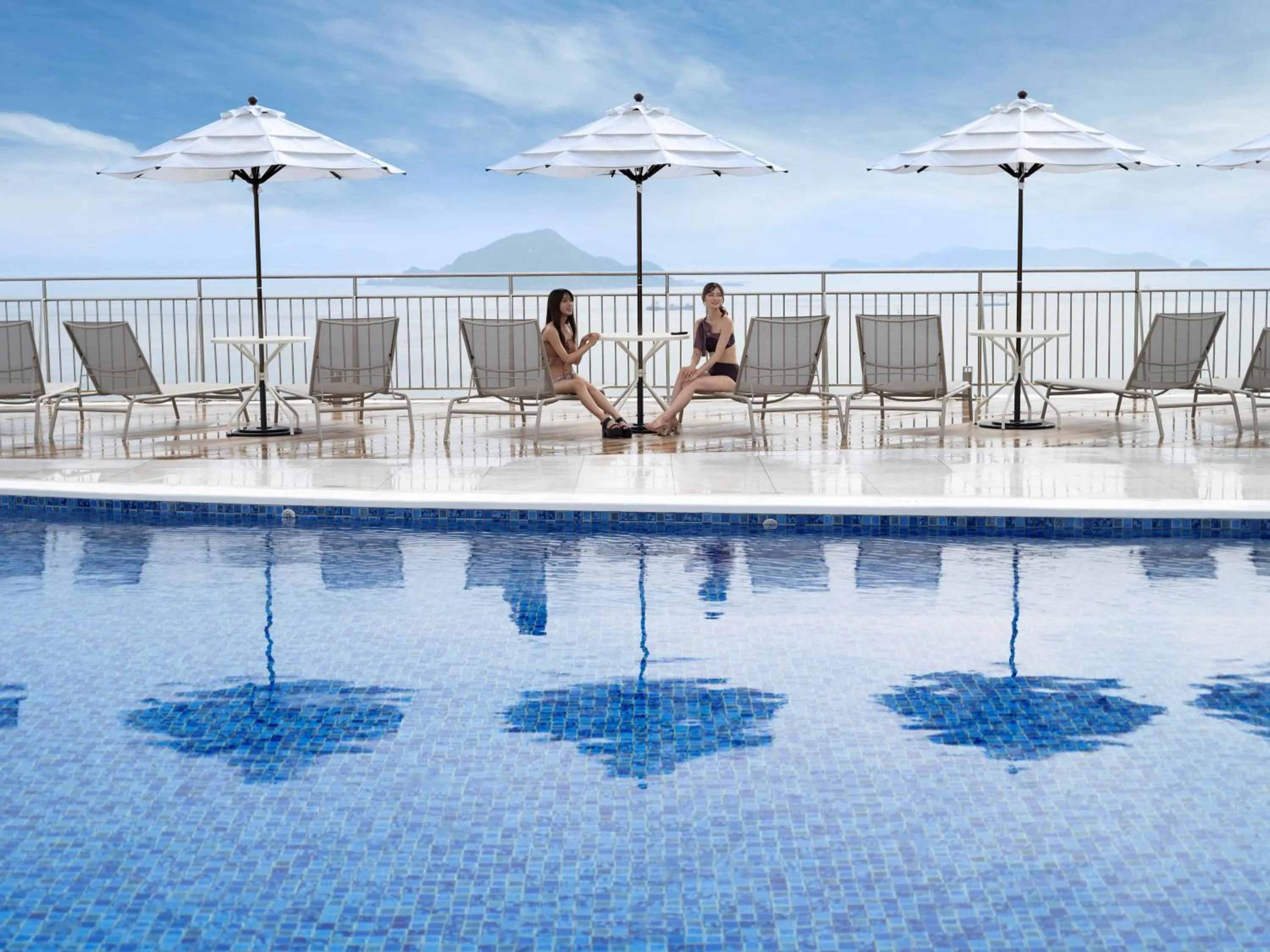 Swimming pool in Irago Ocean Resort