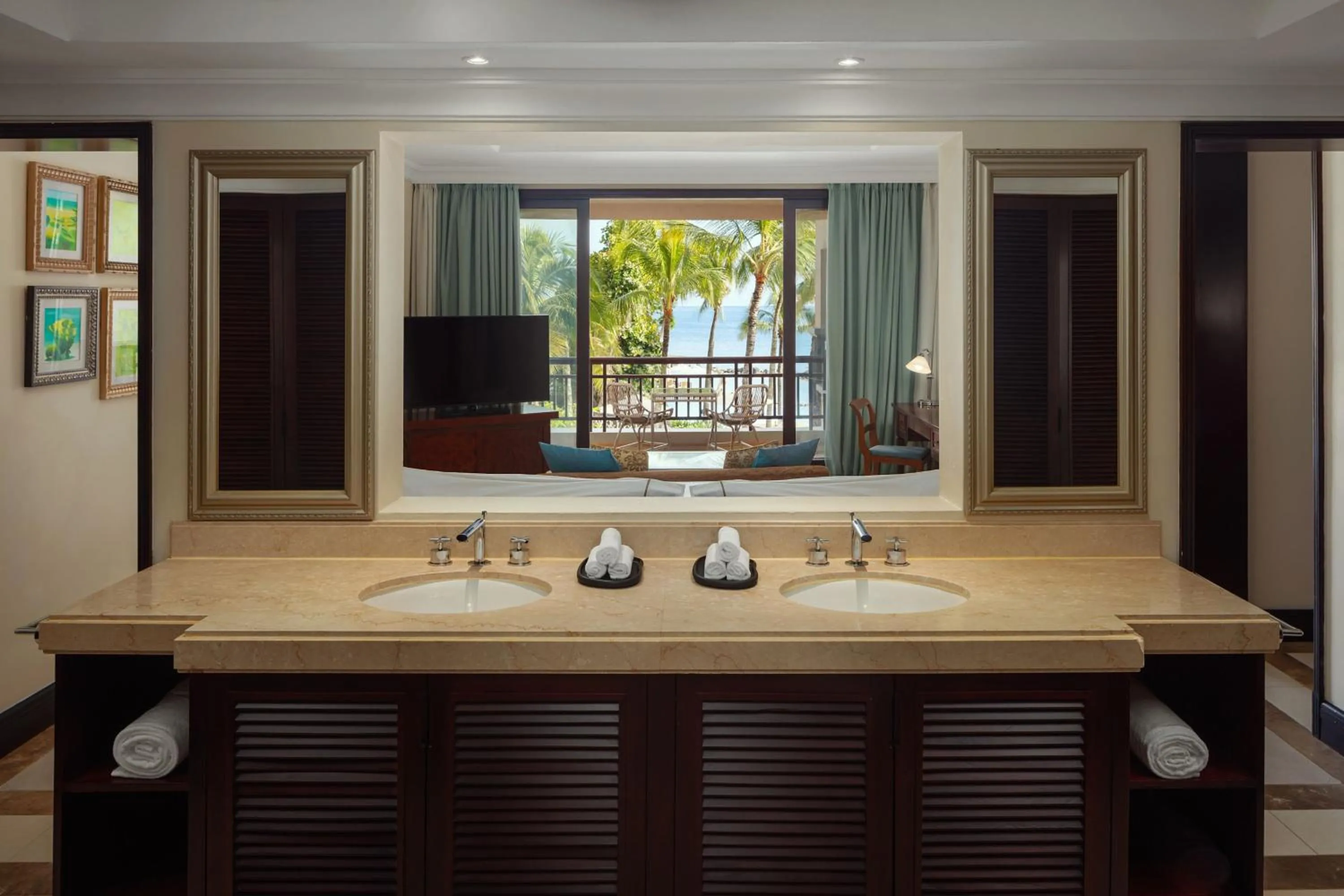 Photo of the whole room in The Westin Turtle Bay Resort & Spa, Mauritius