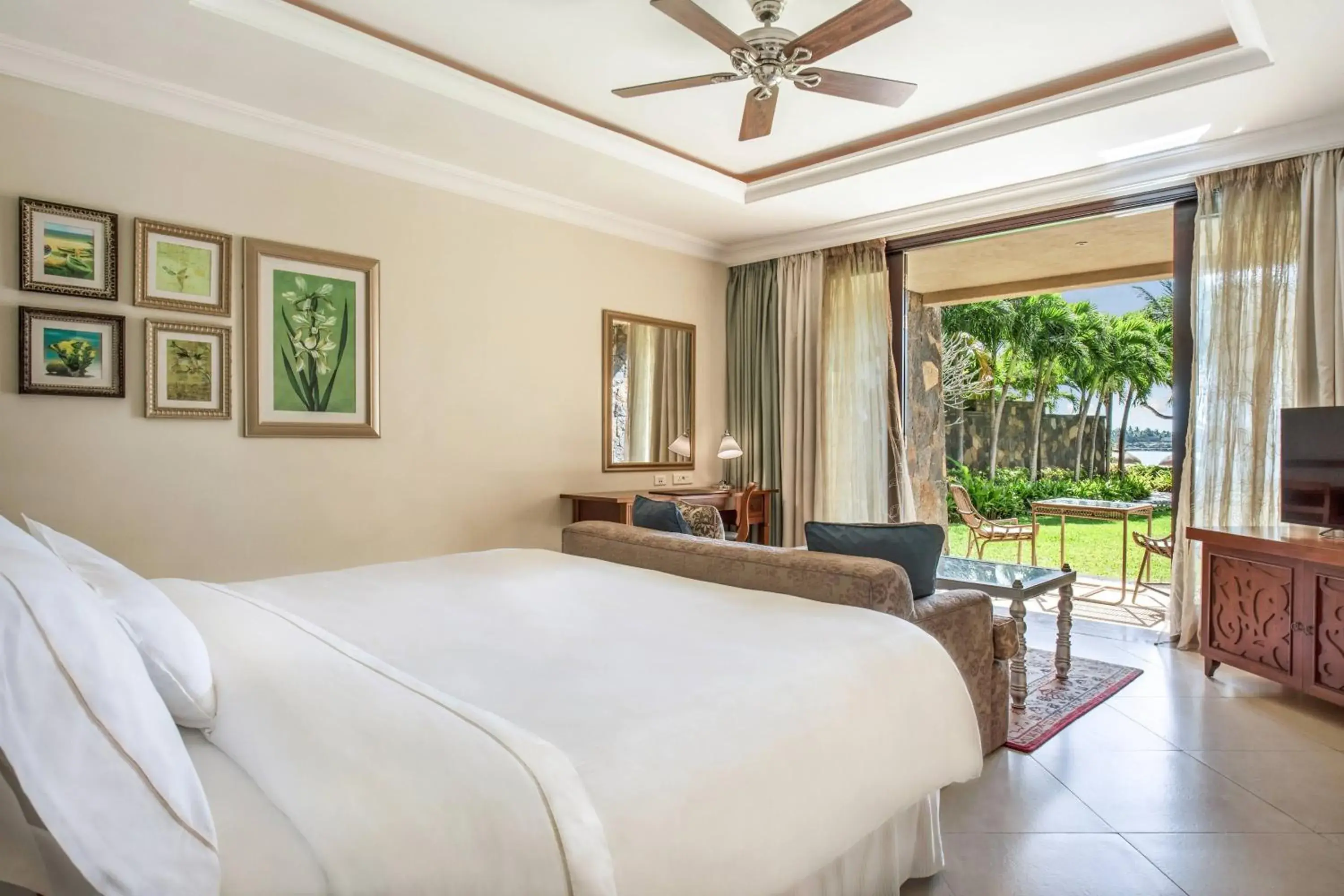 Turtle Bay Junior Suite - single occupancy in The Westin Turtle Bay Resort & Spa, Mauritius Turtle Bay Junior Suite - single occupancy in The Westin Turtle Bay Resort & Spa, Mauritius