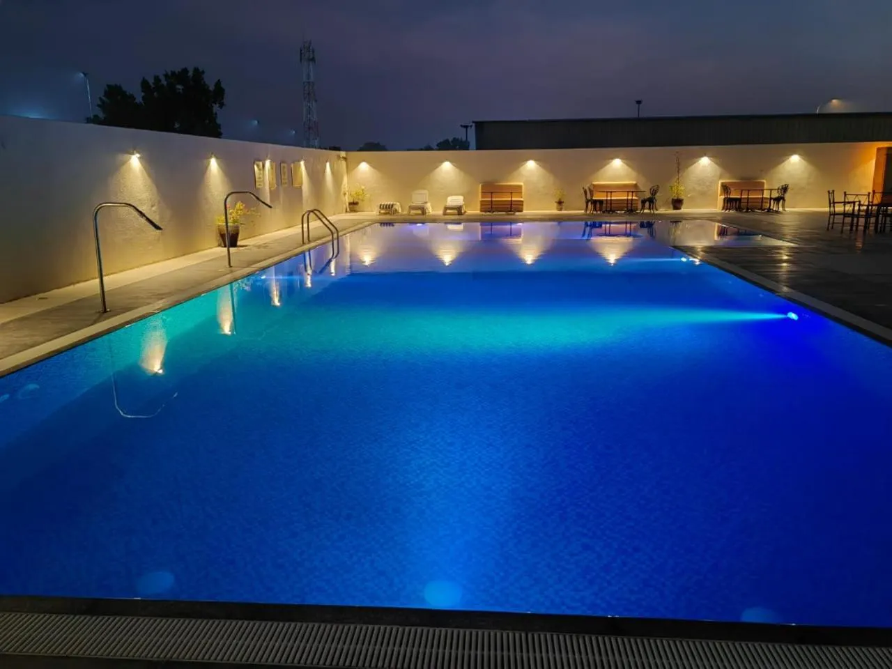 Swimming pool in ALYA Hotel